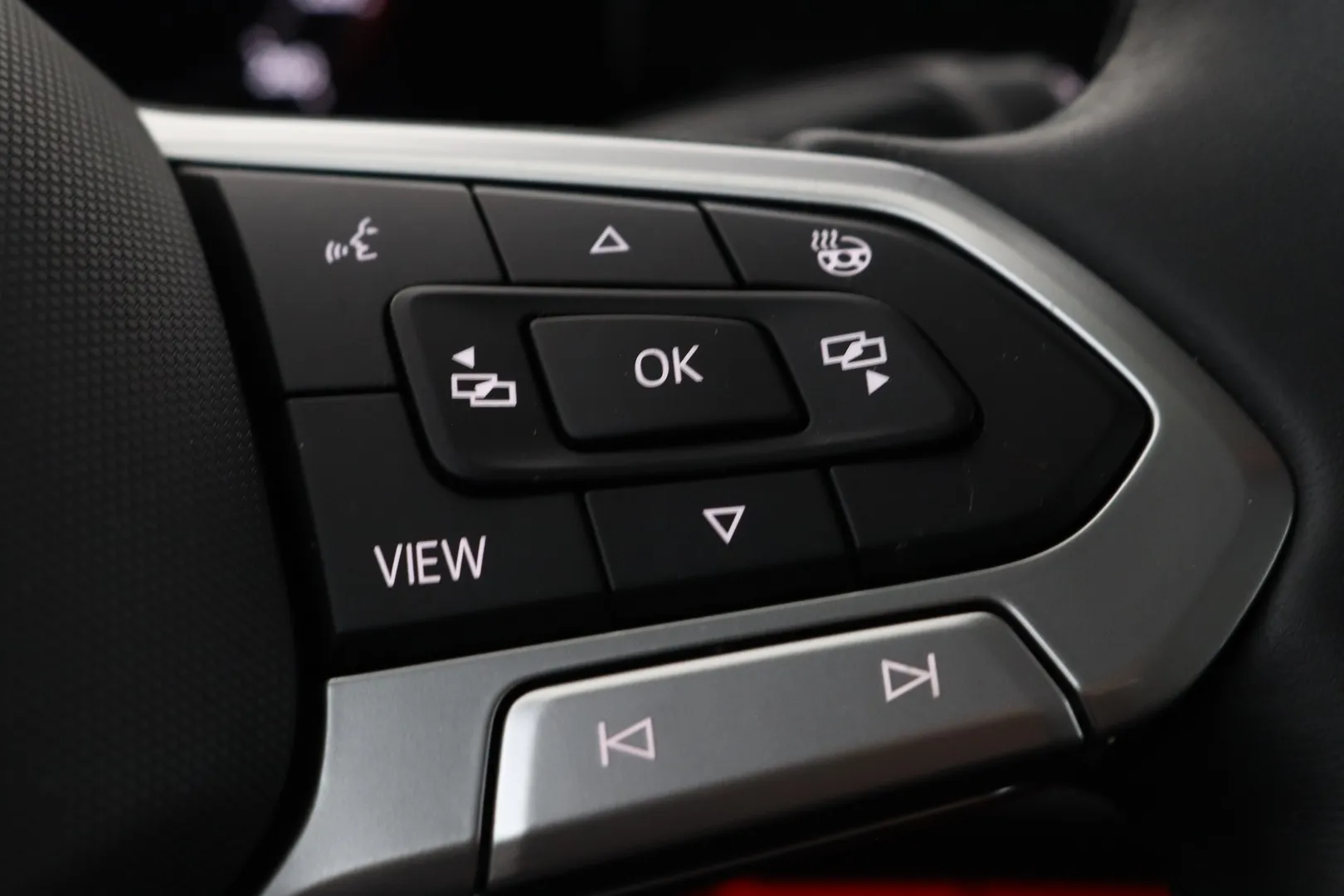 Volkswagen Tiguan GPU-366 carousel image