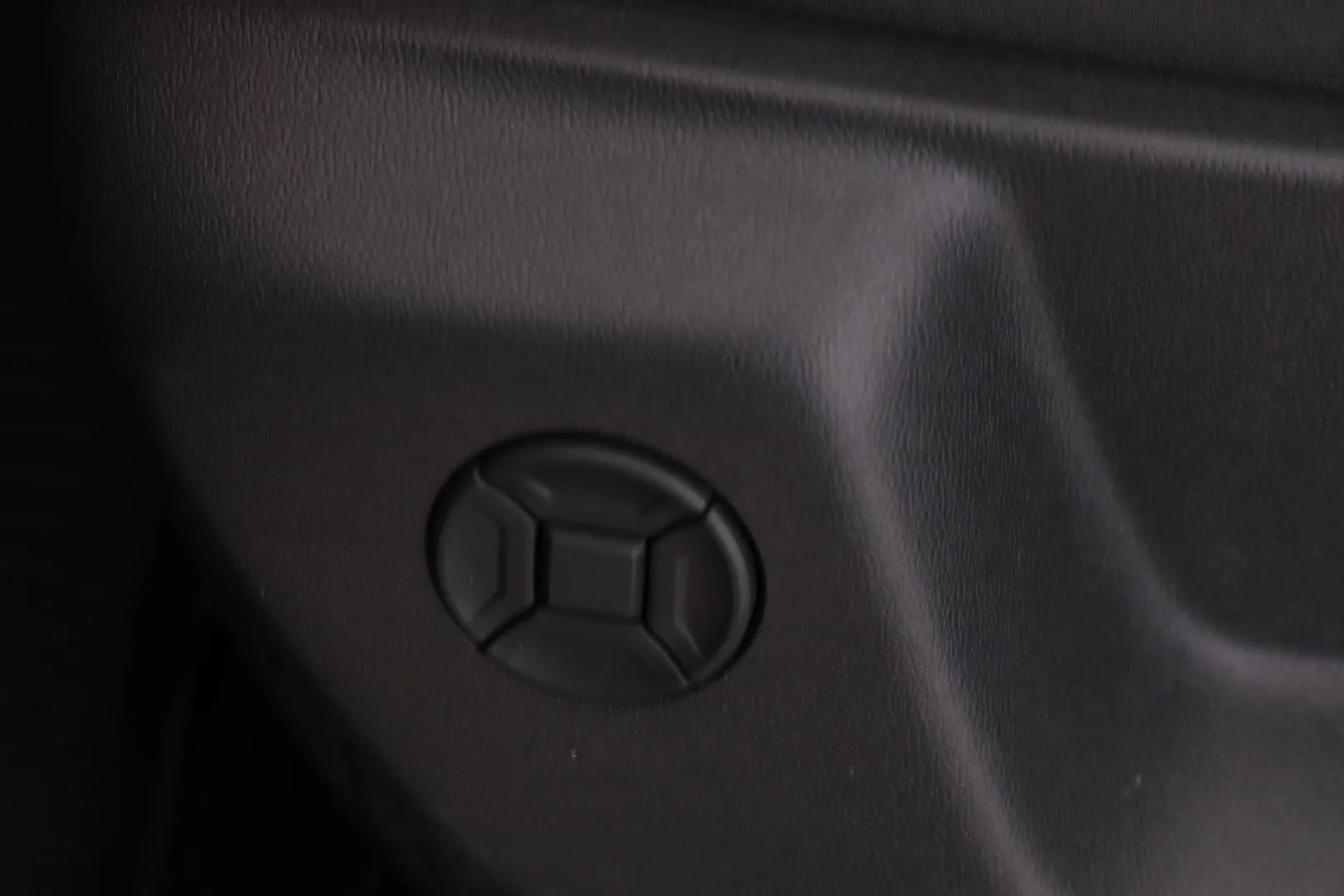 Volkswagen Tiguan GPU-366 carousel image