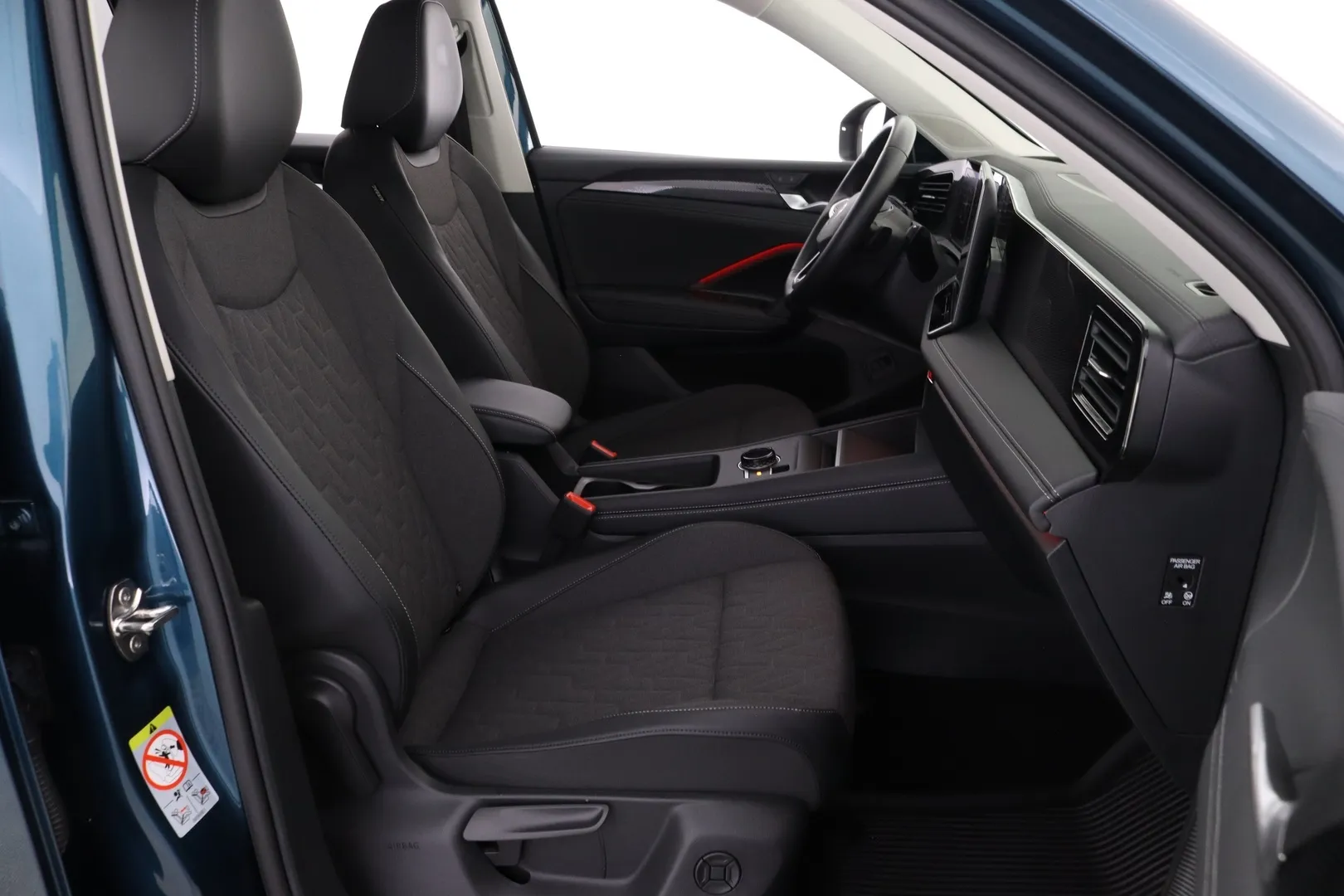 Volkswagen Tiguan GPU-366 carousel image