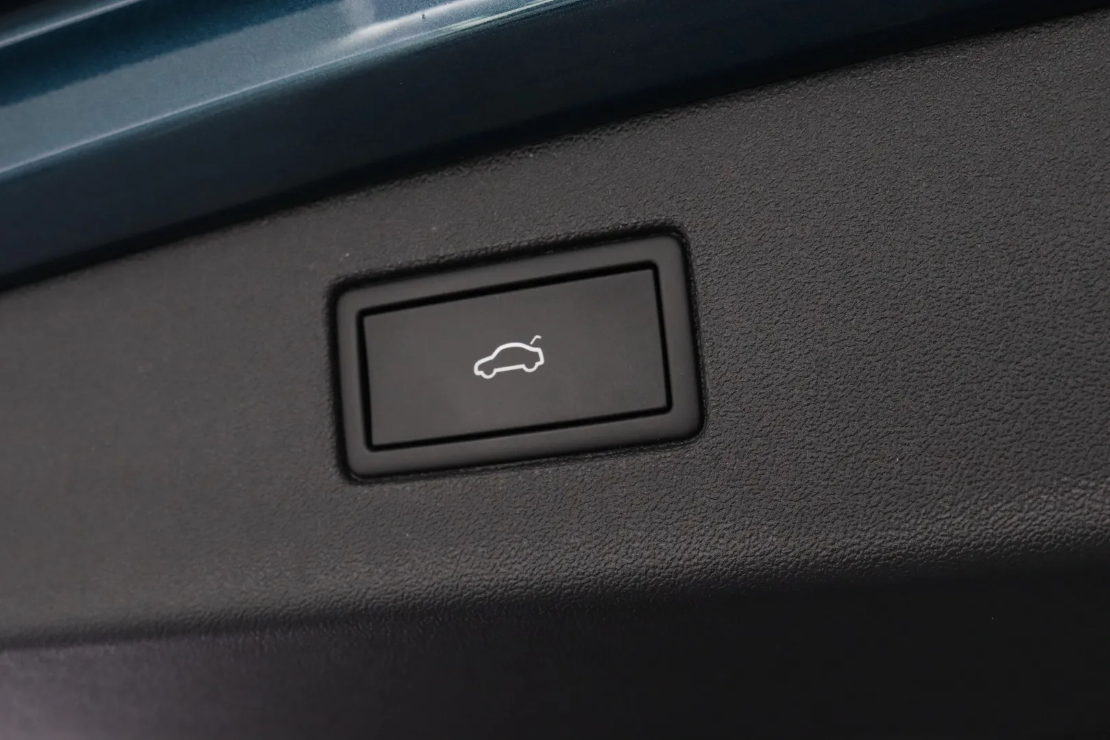 Volkswagen Tiguan GPU-366 carousel image