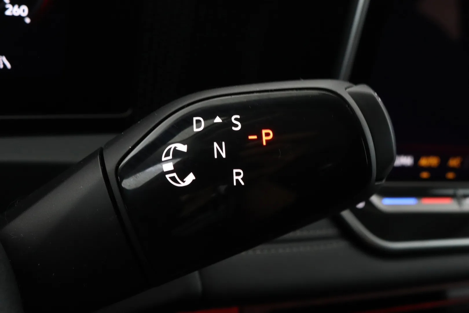 Volkswagen Tiguan GPU-366 carousel image
