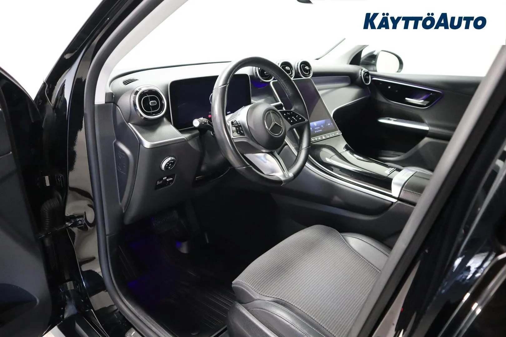 Mercedes-Benz GLC RVU-541 carousel image