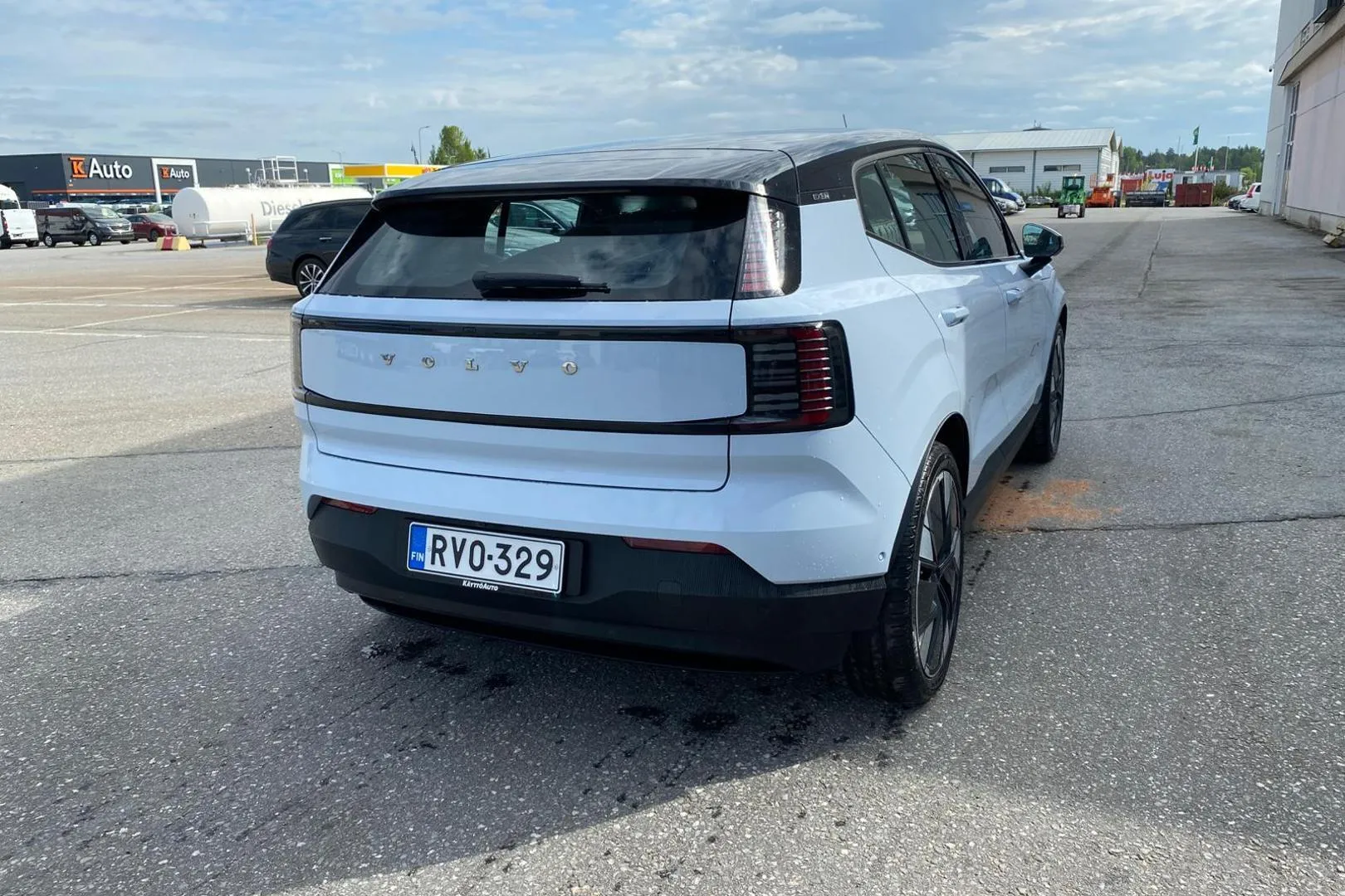 Volvo EX30 RVO-329 carousel image