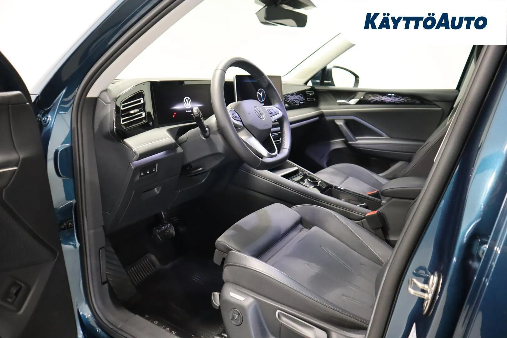 Volkswagen Tiguan EVB-510 carousel image
