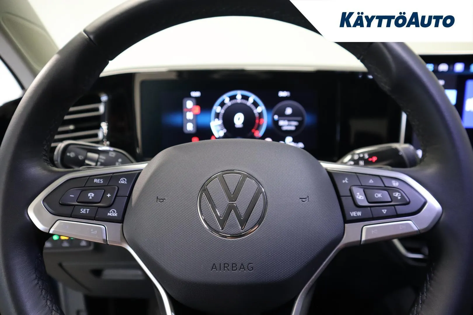 Volkswagen Tiguan EVB-510 carousel image
