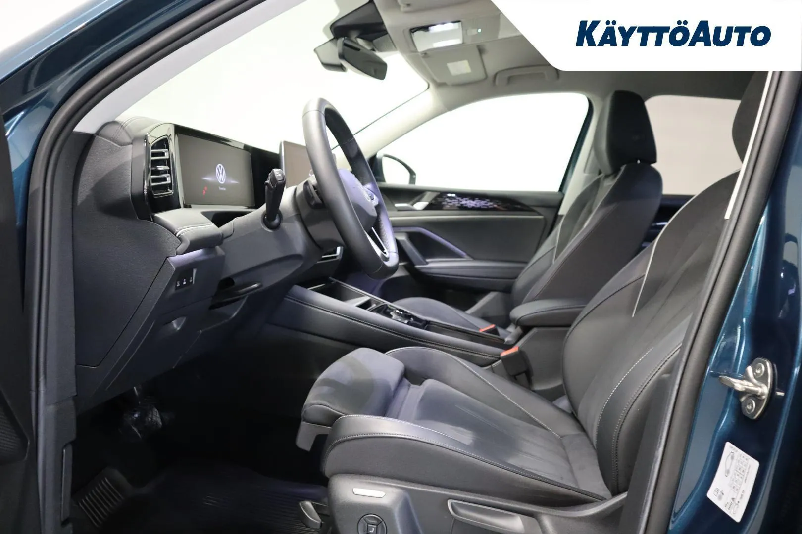 Volkswagen Tiguan EVB-510 carousel image
