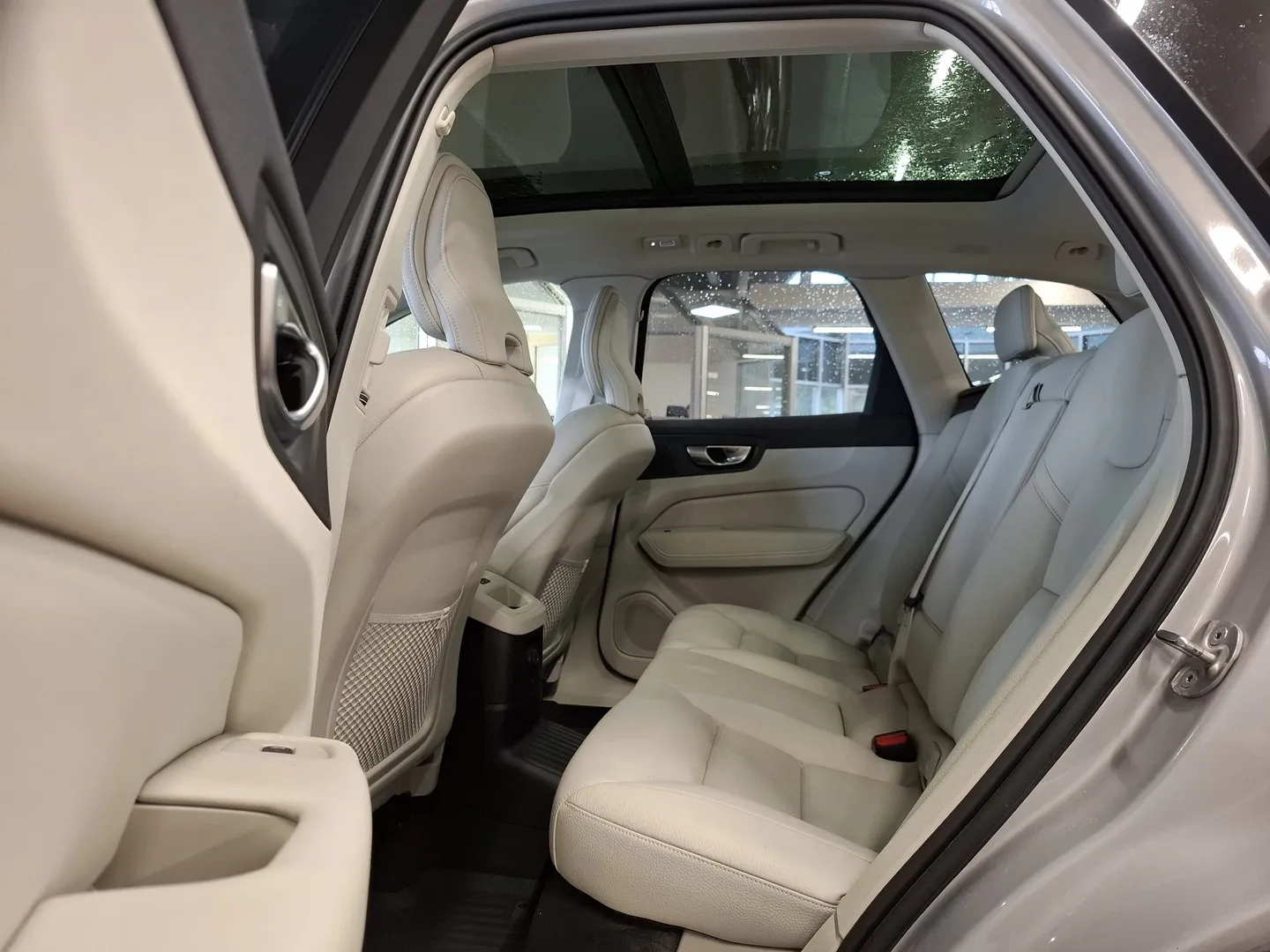 Volvo XC60 JNB-745 carousel image