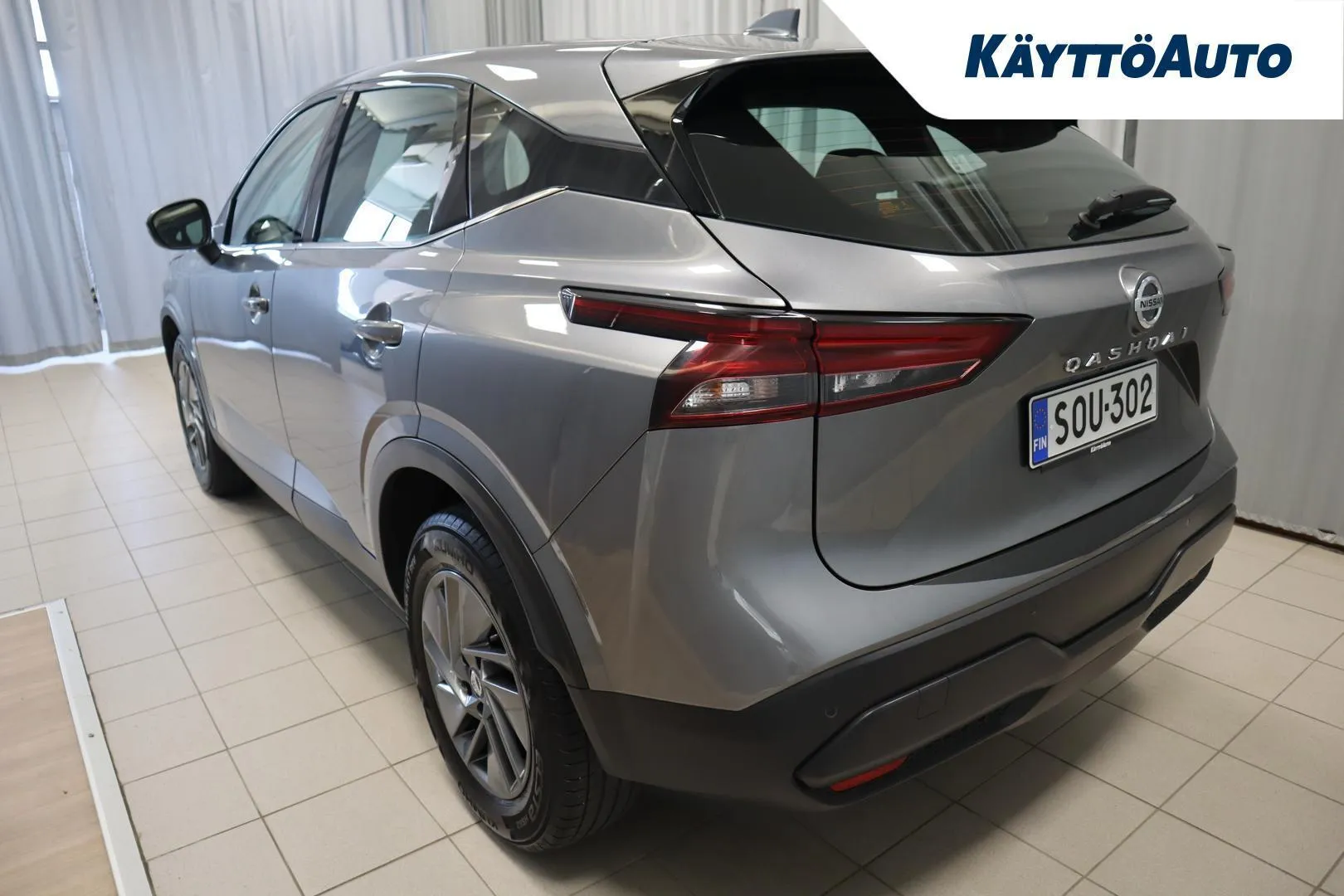 Nissan Qashqai SOU-302 carousel image