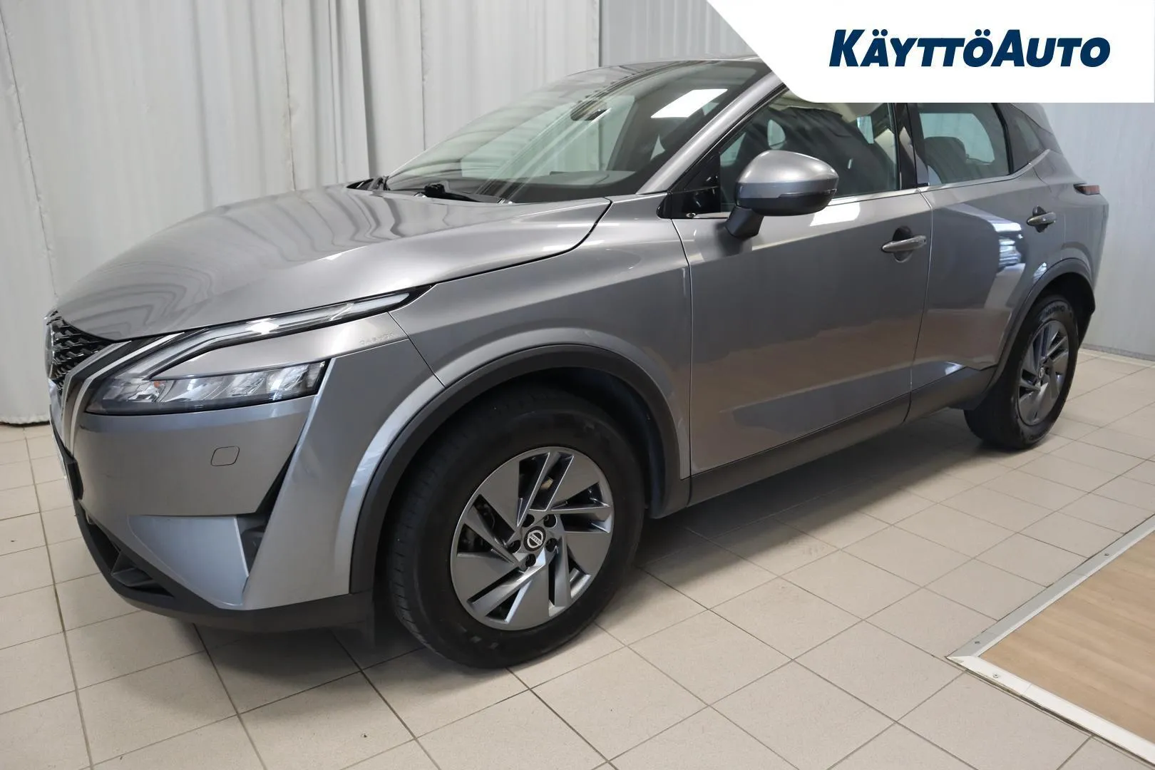 Nissan Qashqai SOU-302 carousel image