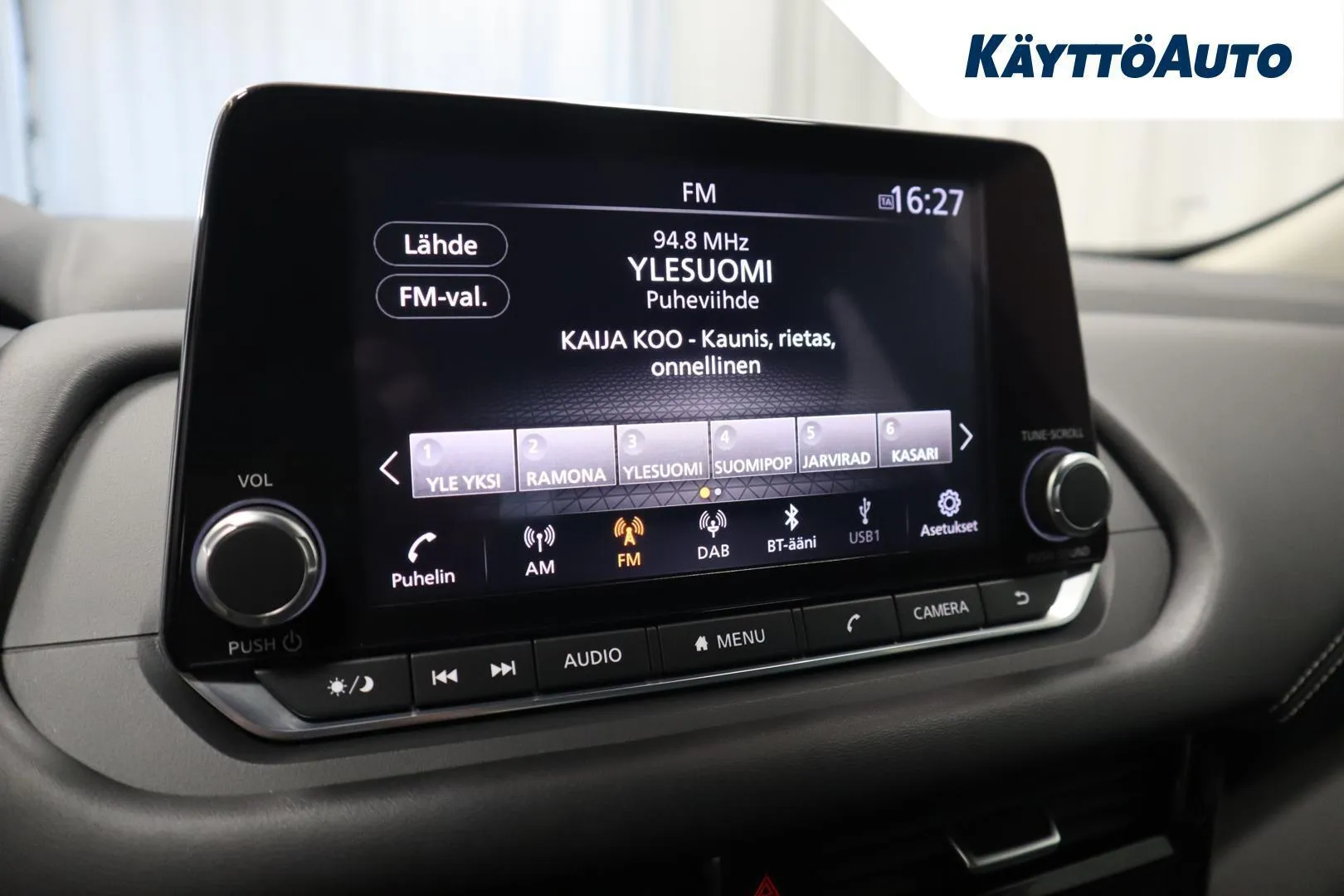 Nissan Qashqai SOU-302 carousel image