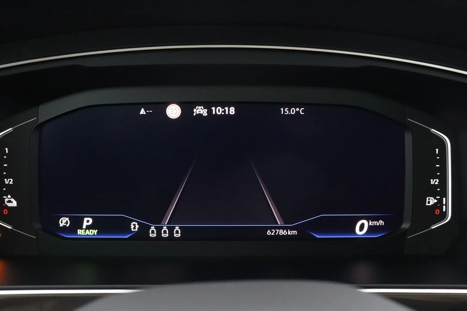 Volkswagen Tiguan ESX-944 carousel image