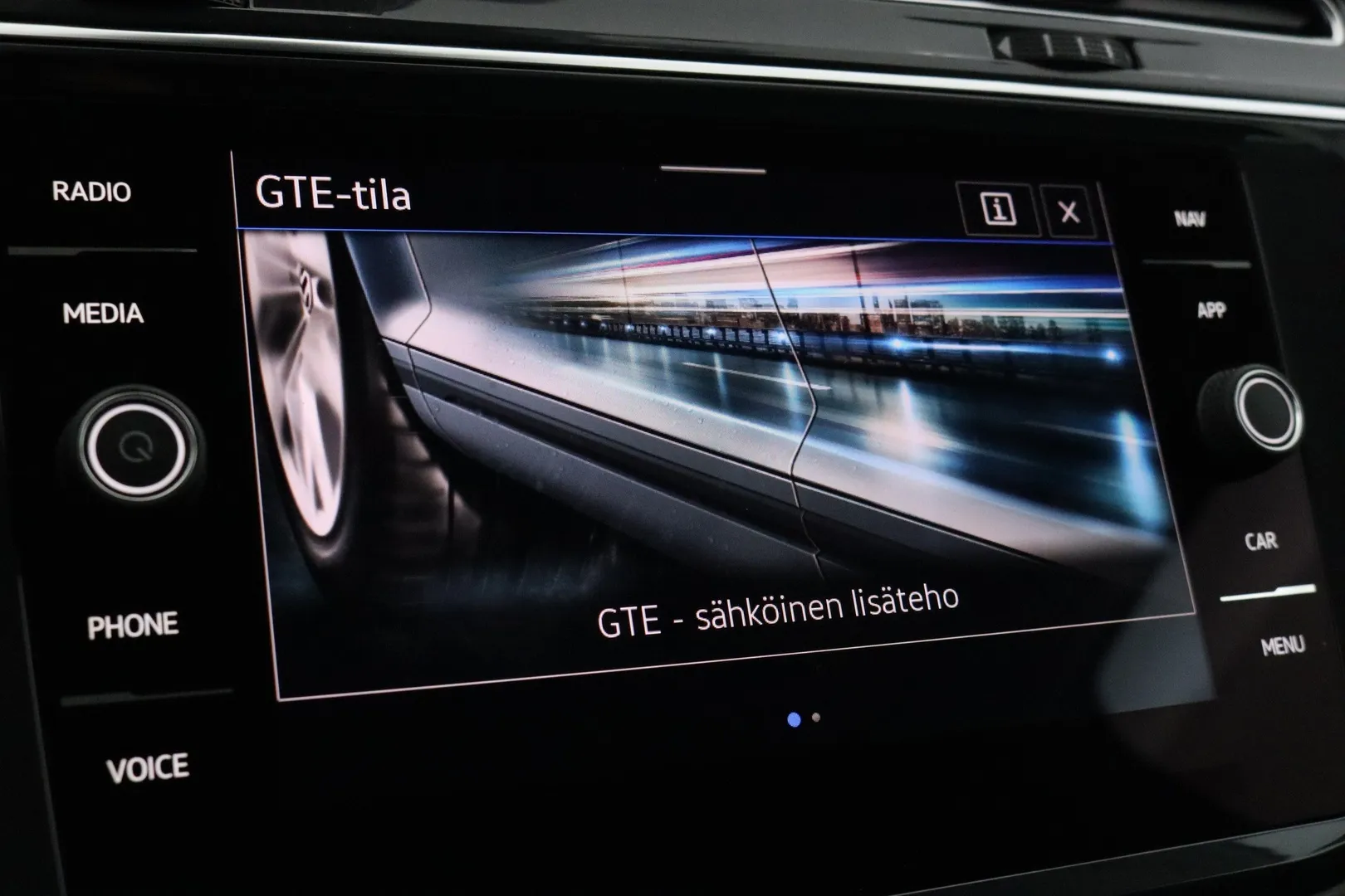 Volkswagen Tiguan ESX-944 carousel image