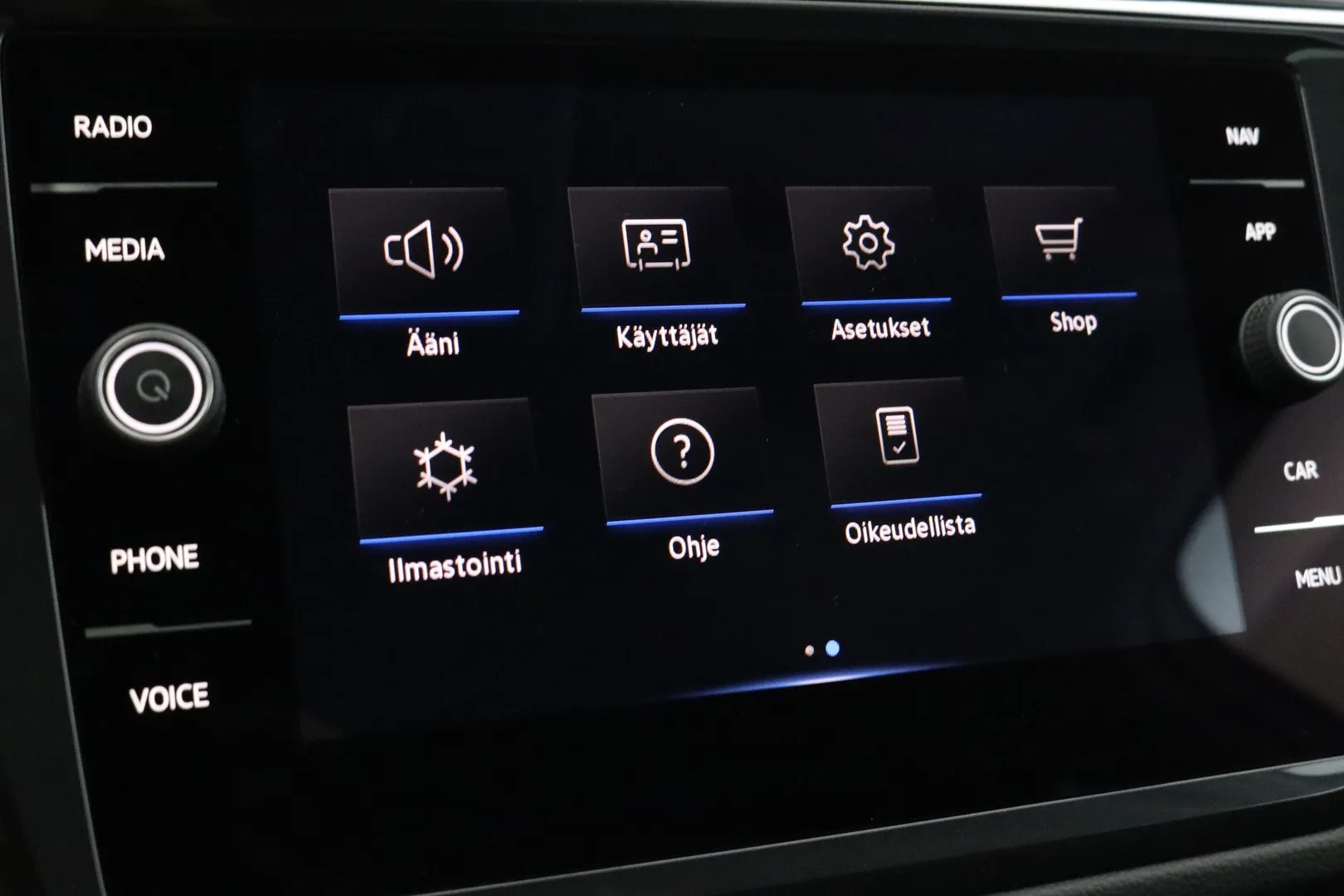 Volkswagen Tiguan ESX-944 carousel image