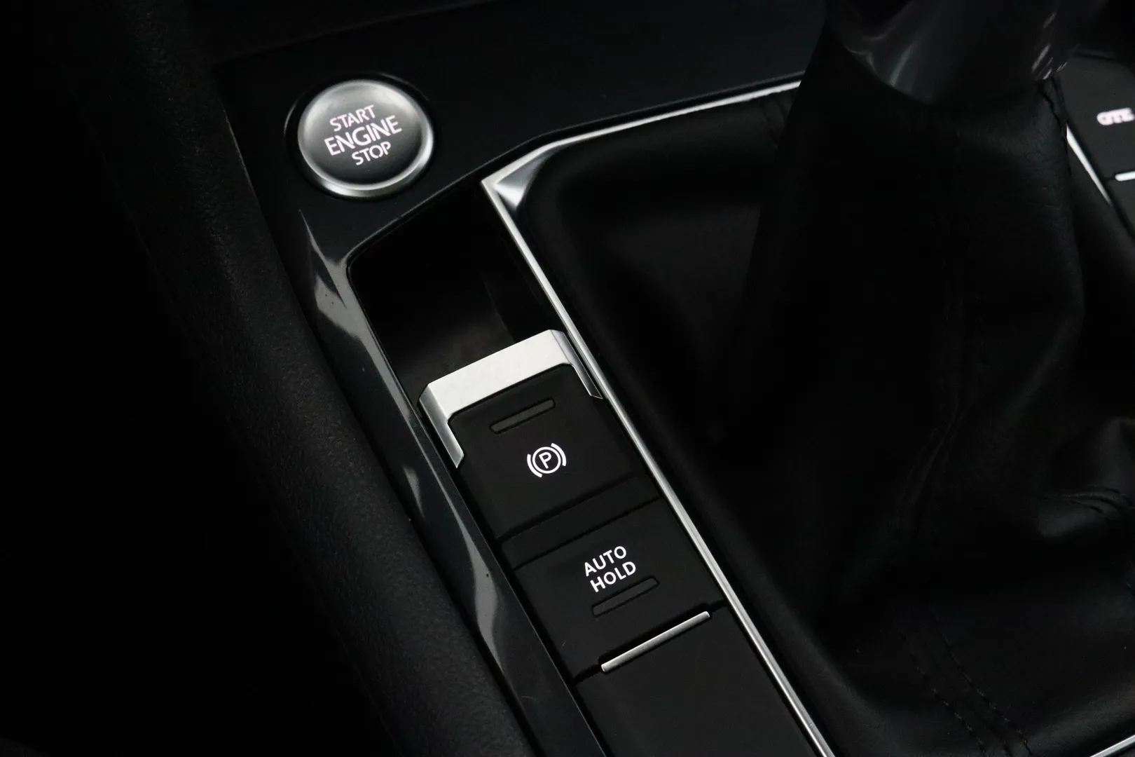 Volkswagen Tiguan ESX-944 carousel image