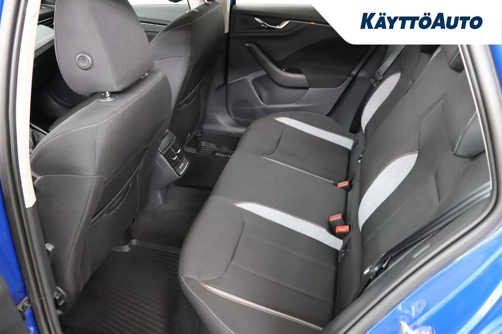Skoda Kamiq YYC-789 carousel image