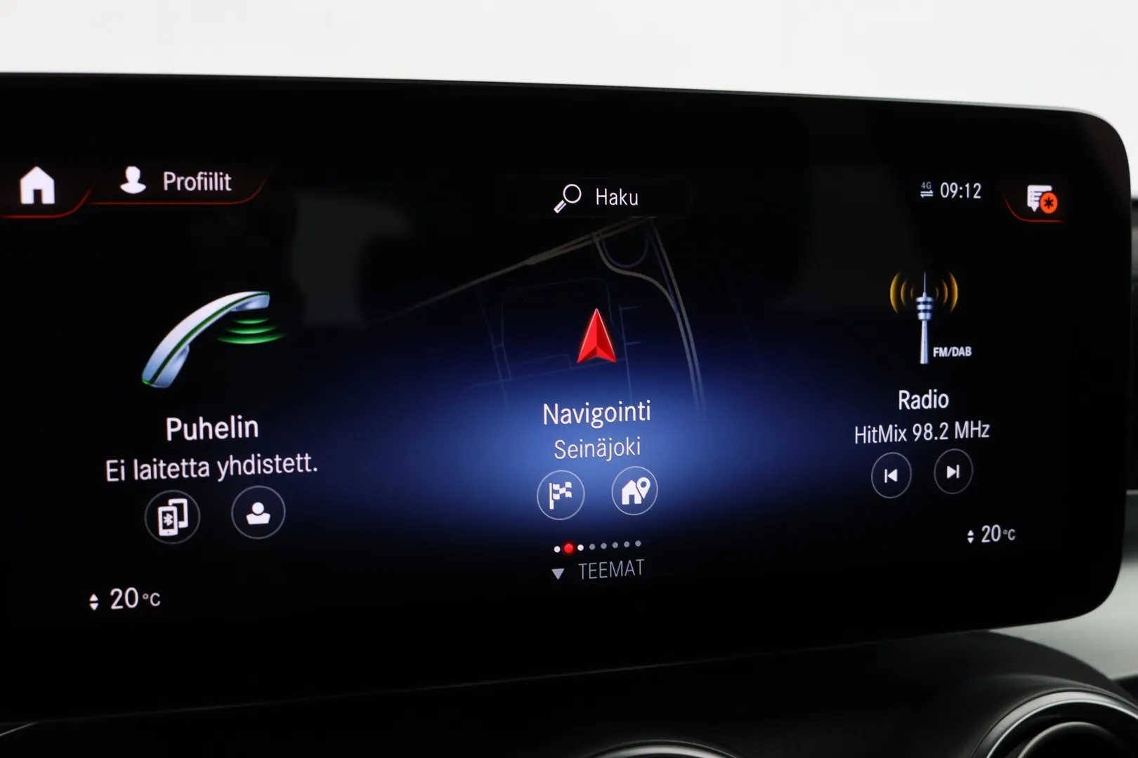 Mercedes-Benz GLC YMN-244 carousel image