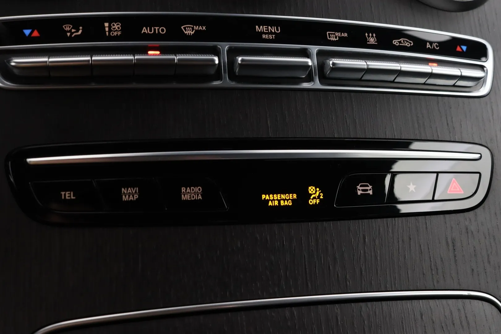 Mercedes-Benz GLC YMN-244 carousel image