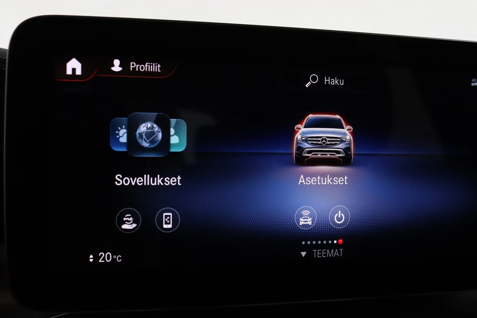 Mercedes-Benz GLC YMN-244 carousel image
