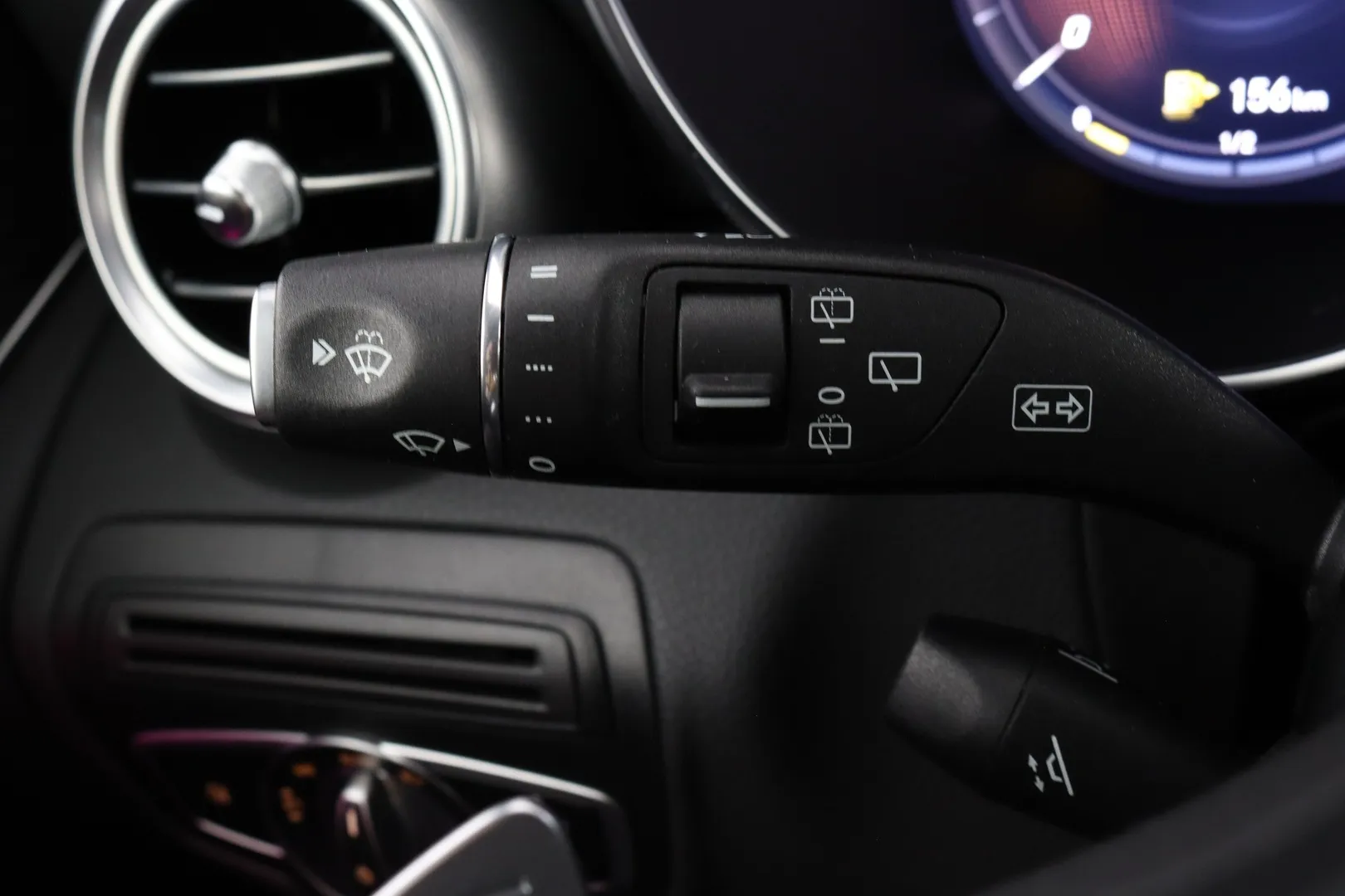 Mercedes-Benz GLC YMN-244 carousel image