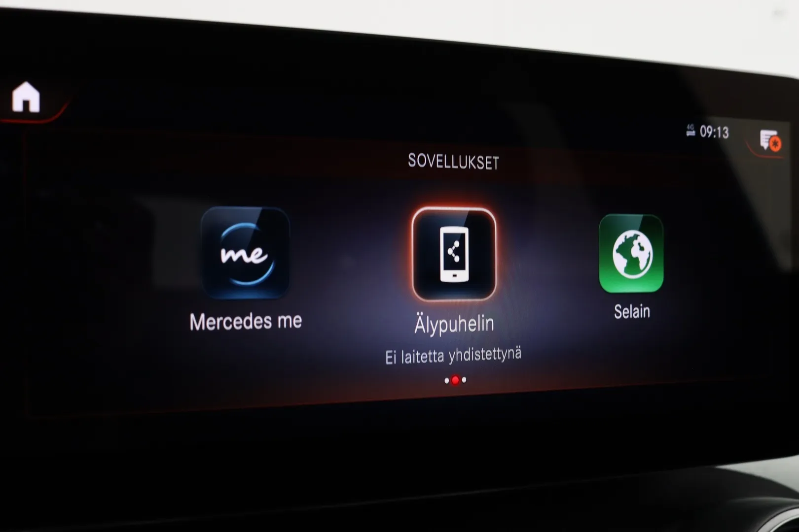 Mercedes-Benz GLC YMN-244 carousel image