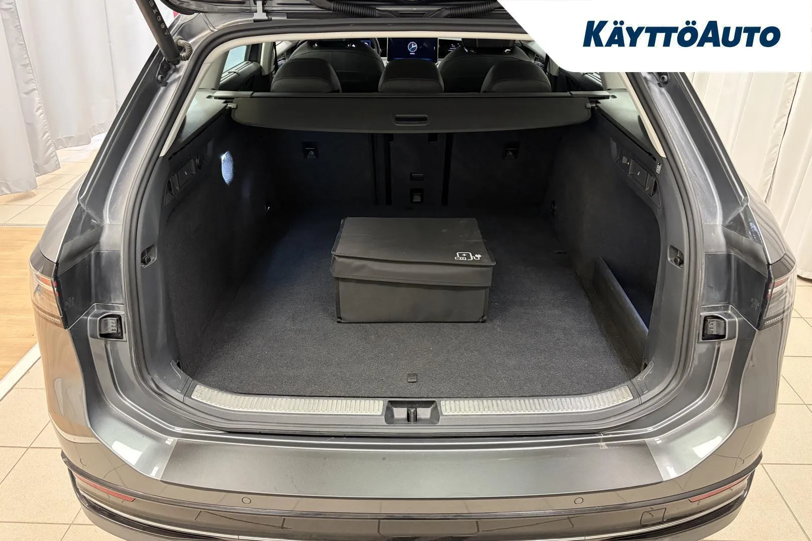Volkswagen Passat LSS-503 carousel image