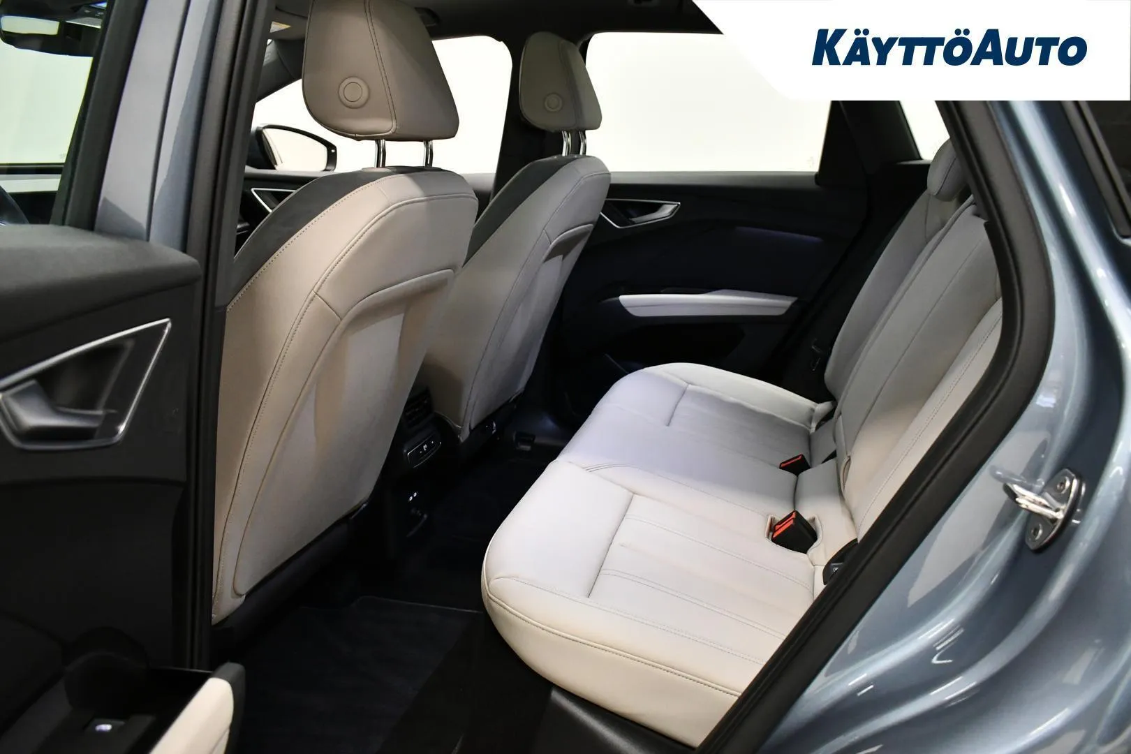 Audi Q4 e-tron NNZ-205 carousel image