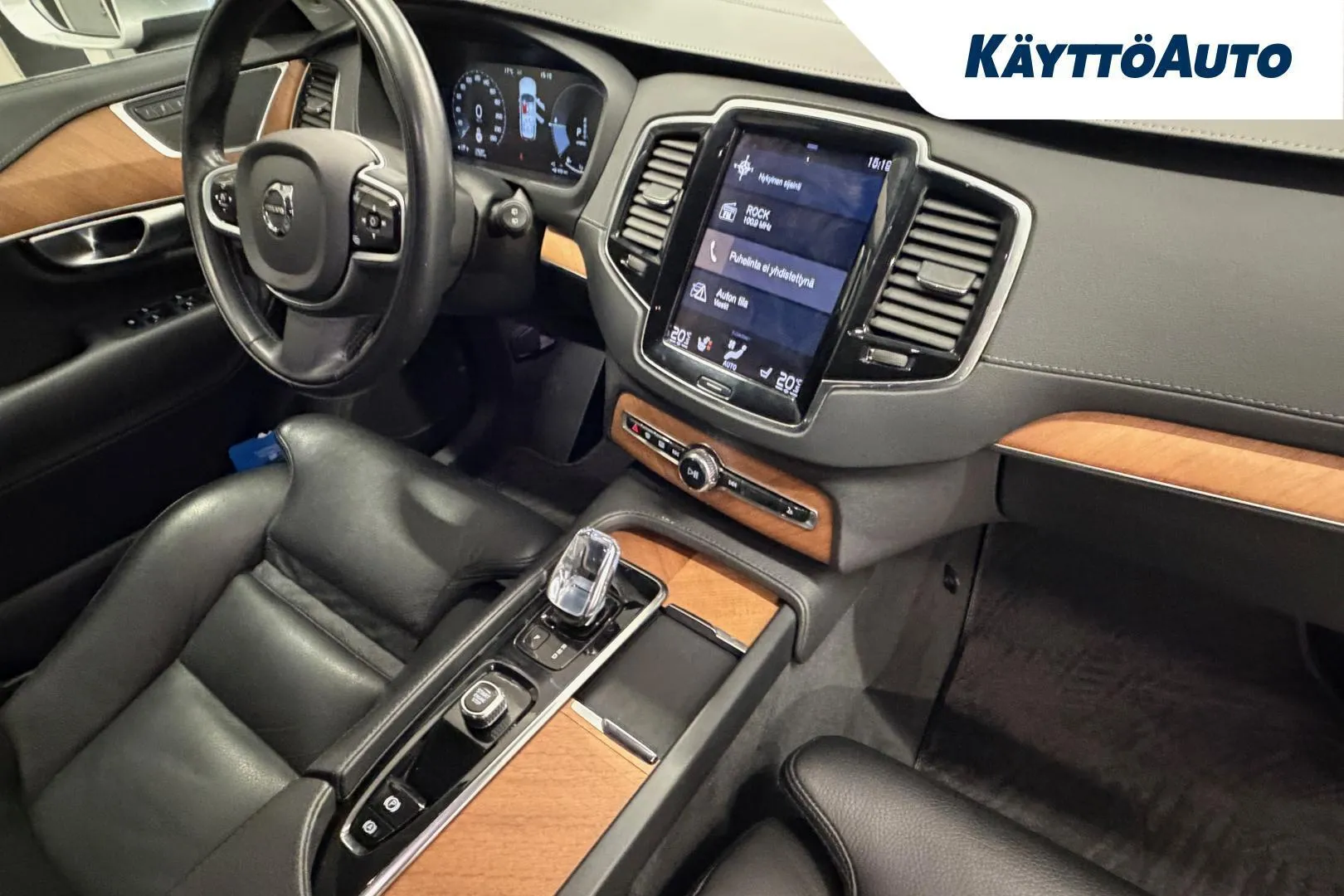 Volvo XC90 YLK-612 carousel image