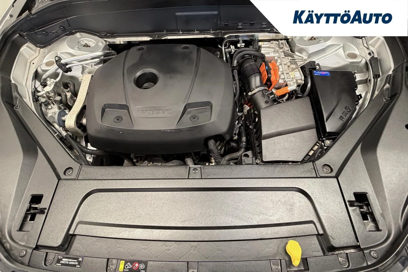 Volvo XC90 YLK-612 carousel image