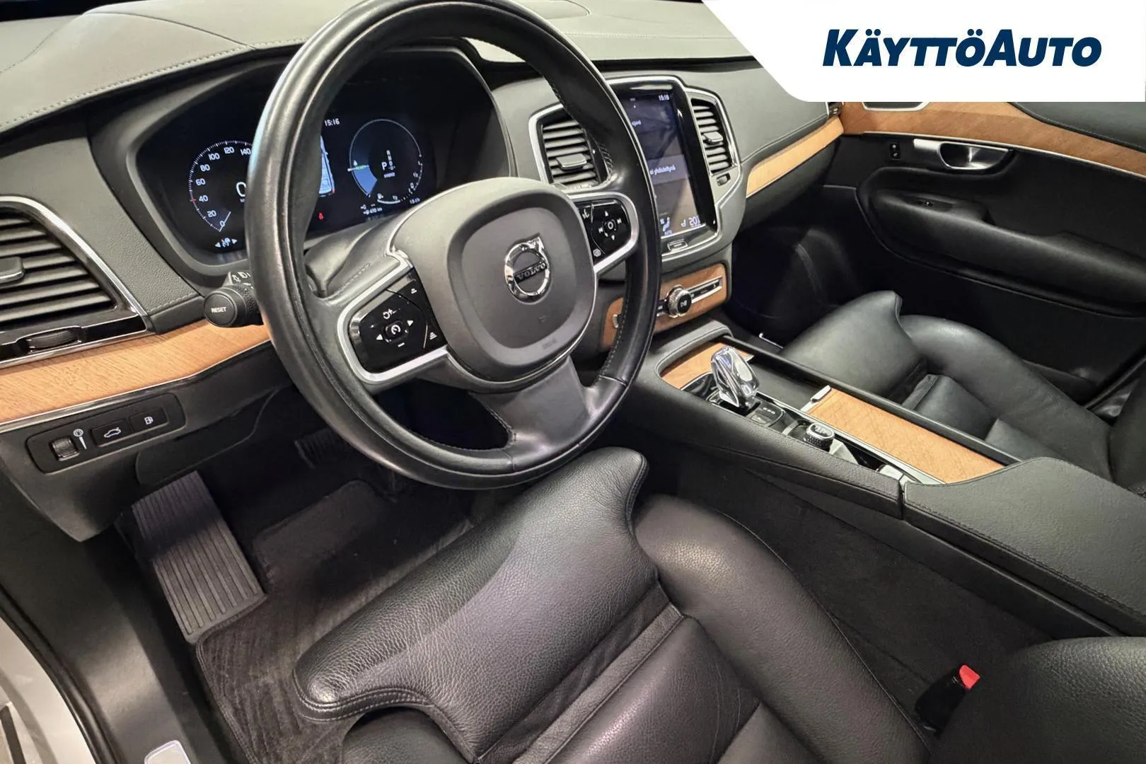 Volvo XC90 YLK-612 carousel image