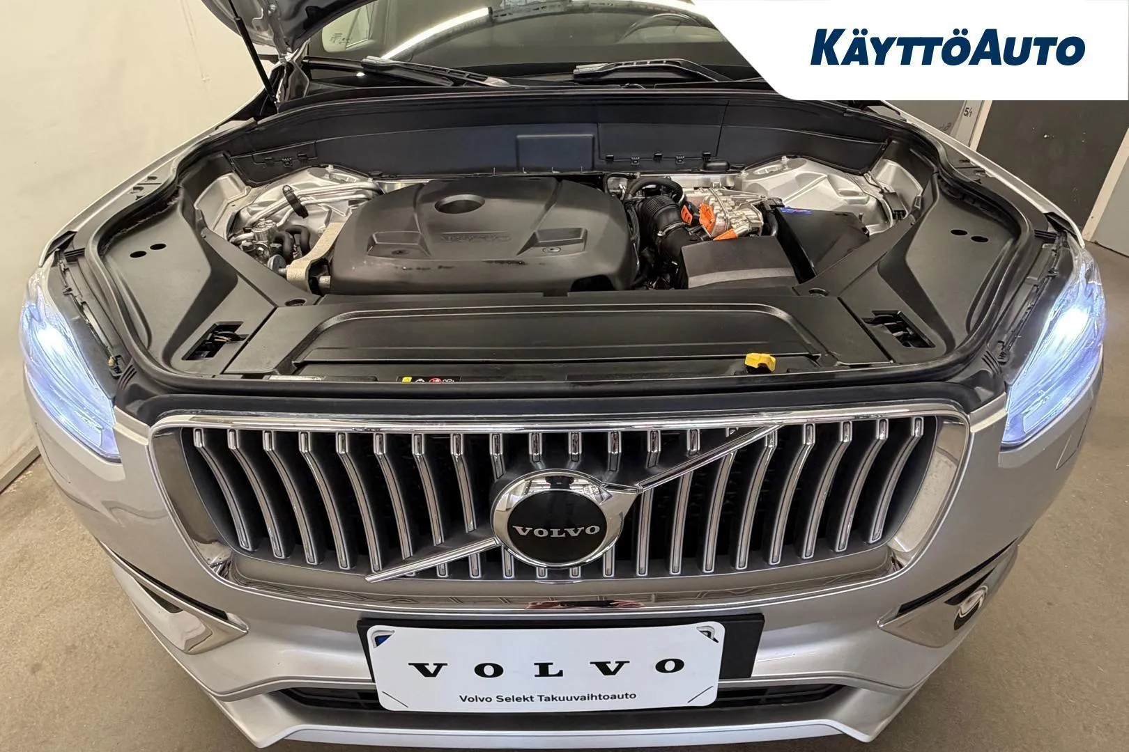 Volvo XC90 YLK-612 carousel image