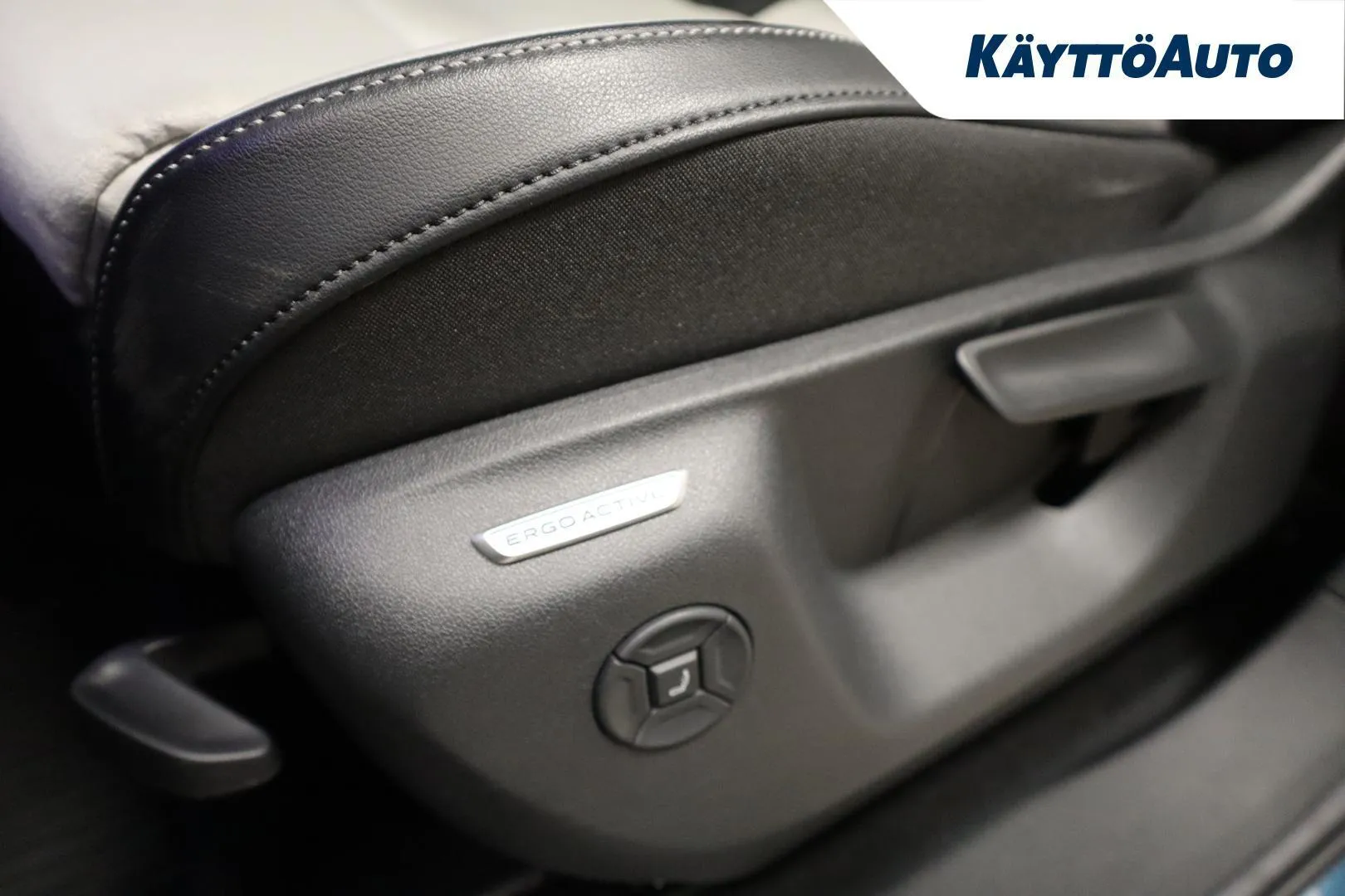 Volkswagen Tiguan RXB-615 carousel image