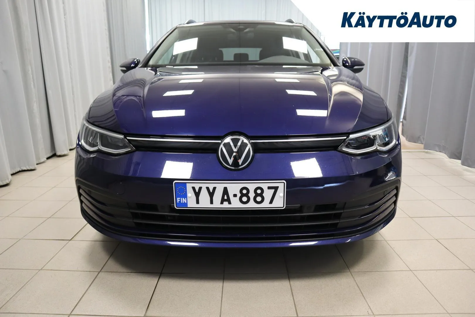Volkswagen Golf YYA-887 carousel image