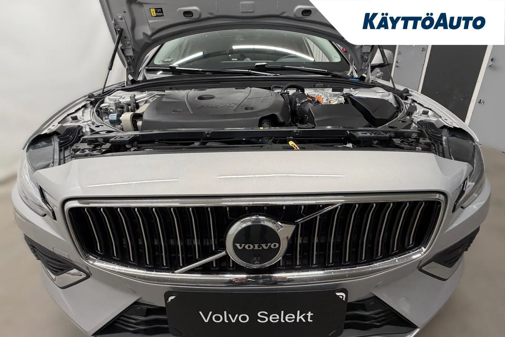 Volvo V60 RXC-365 carousel image