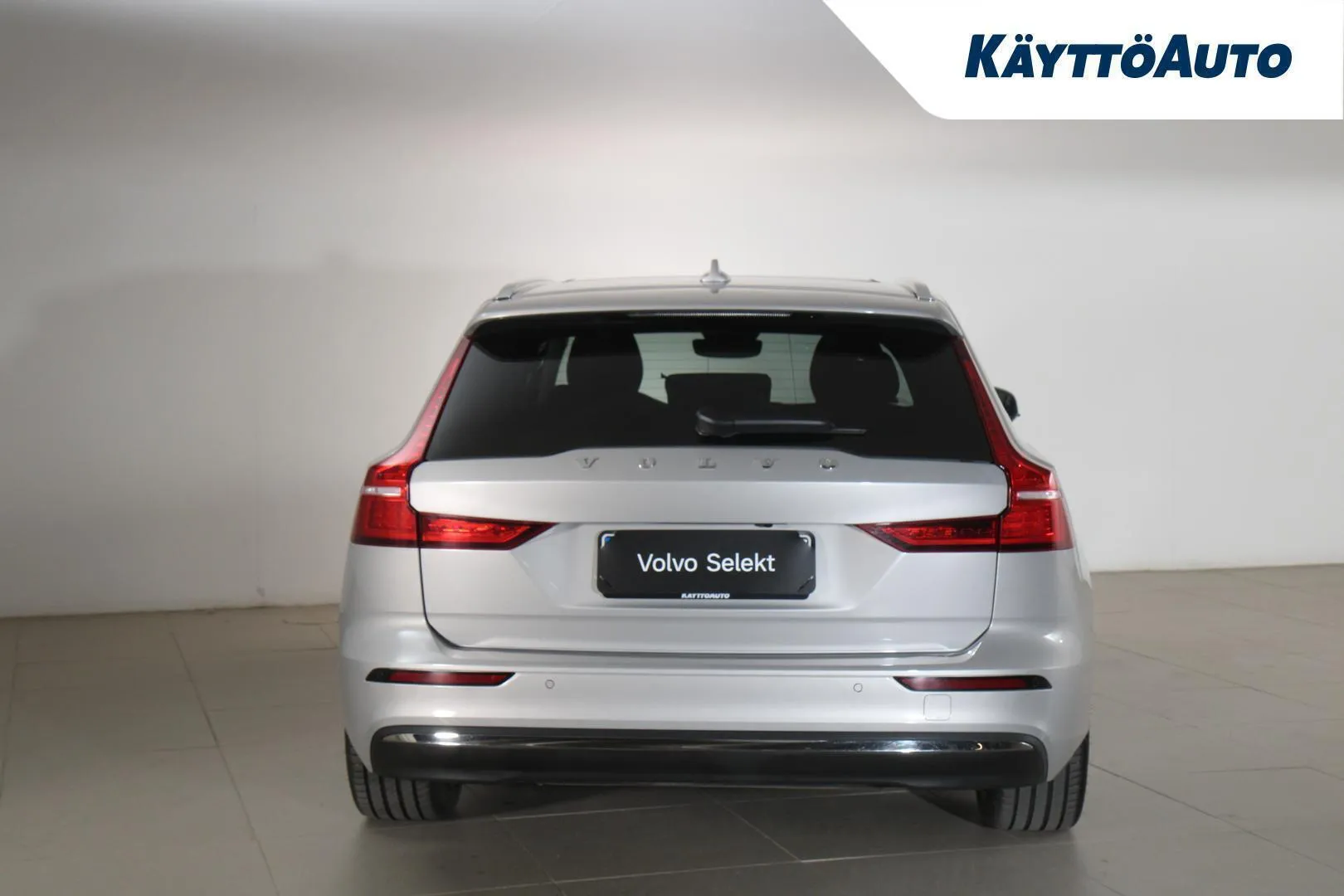 Volvo V60 RXC-365 carousel image