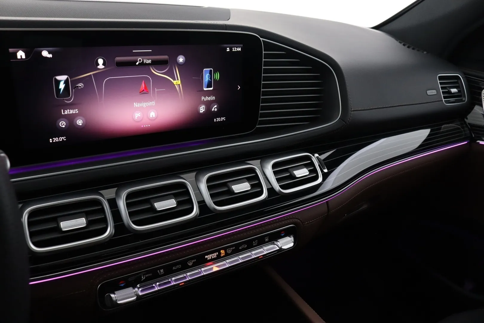 Mercedes-Benz GLE ZPH-941 carousel image