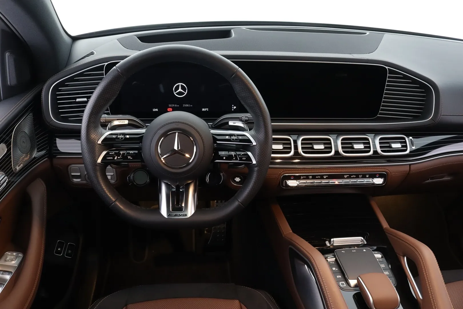 Mercedes-Benz GLE ZPH-941 carousel image