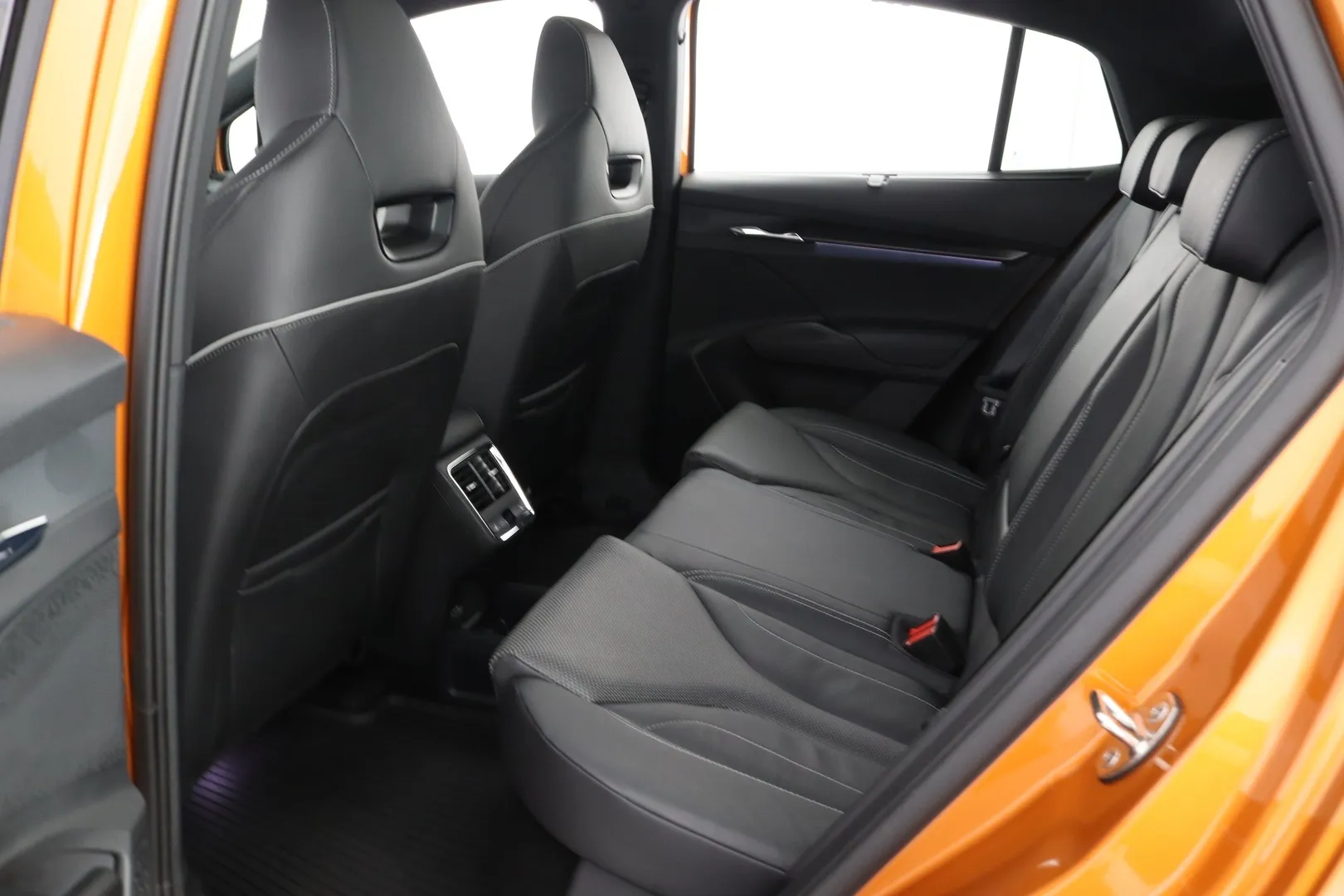Skoda Enyaq GRB-760 carousel image