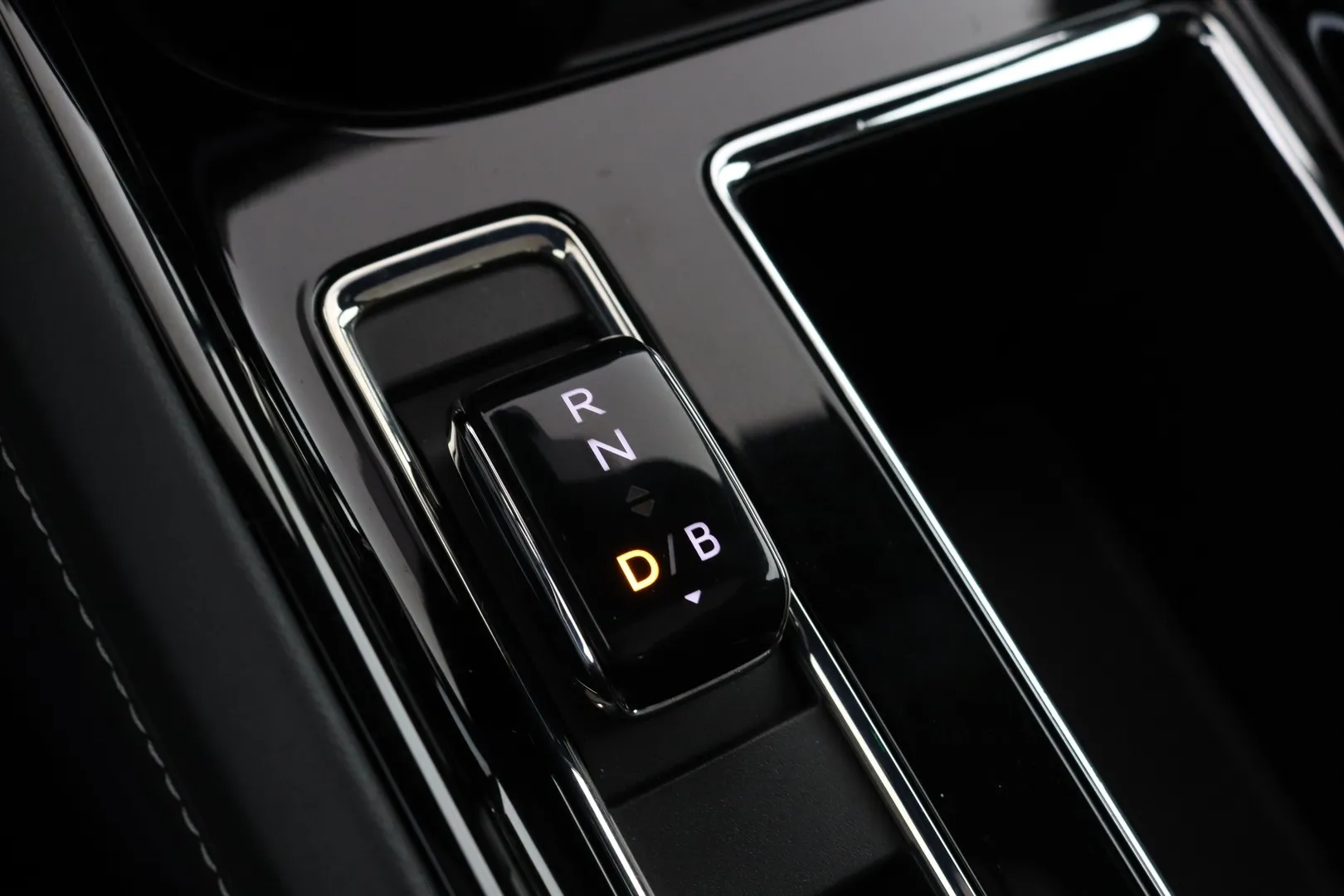 Skoda Enyaq GRB-760 carousel image