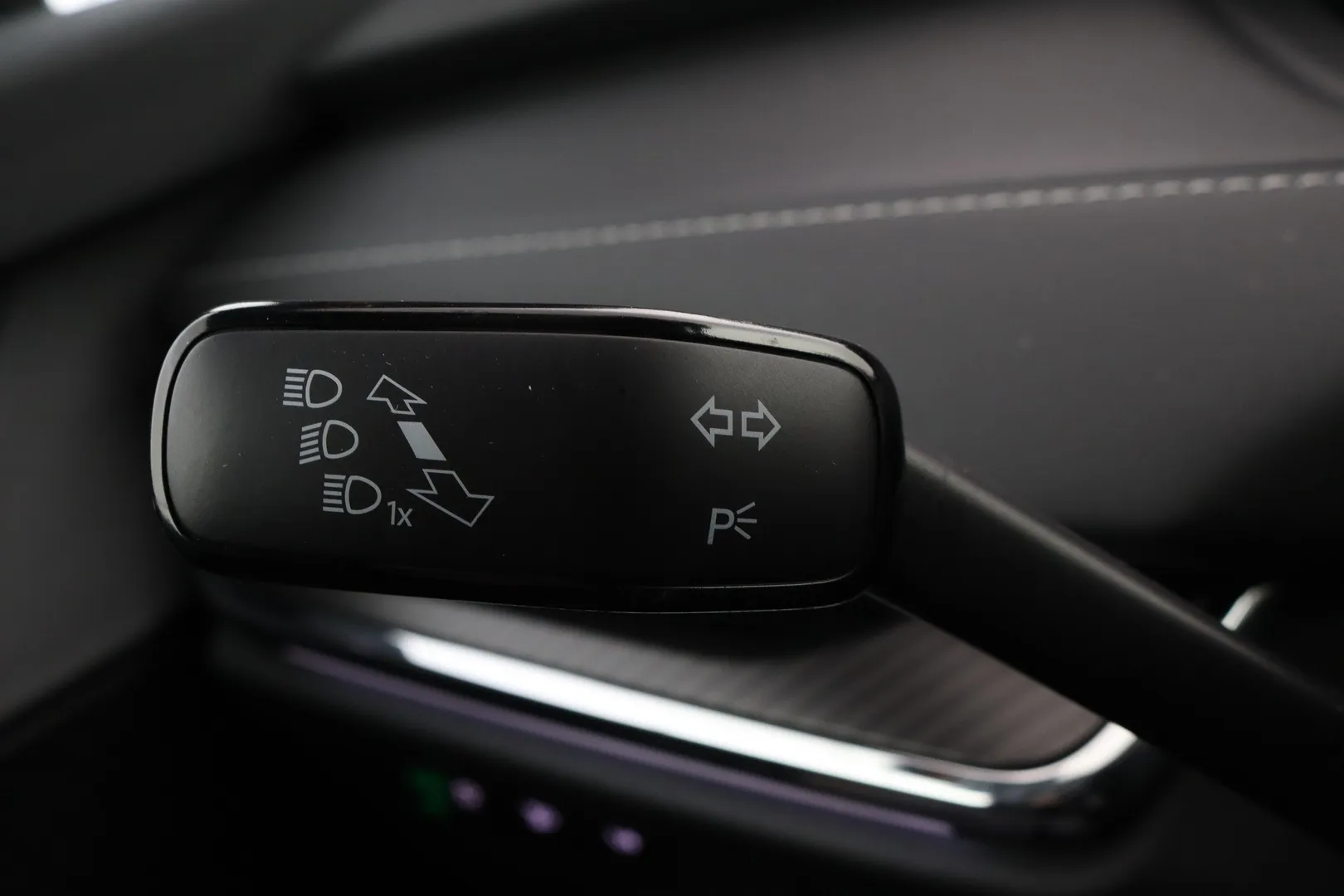 Skoda Enyaq GRB-760 carousel image