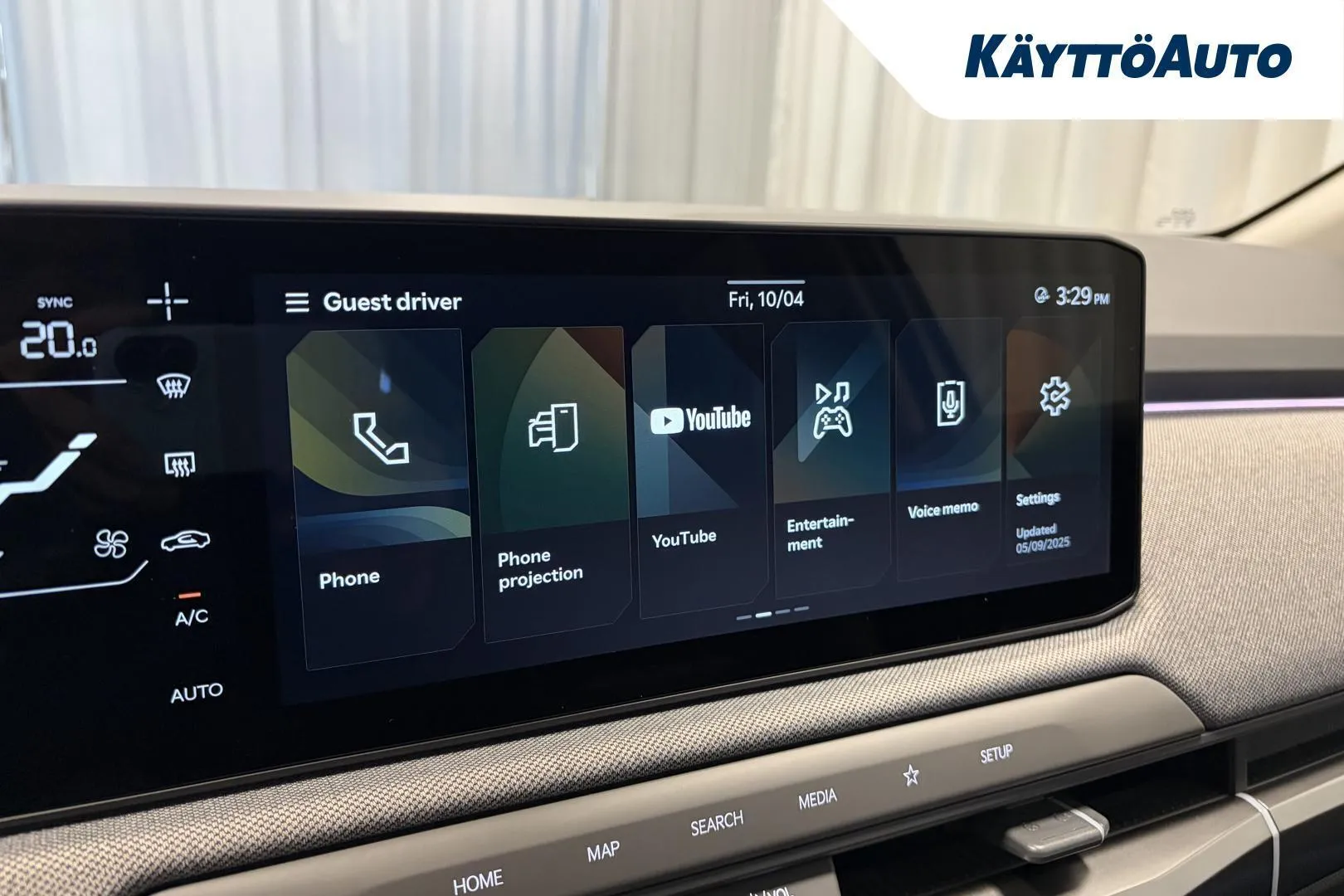 Kia EV3 GRB-437 carousel image