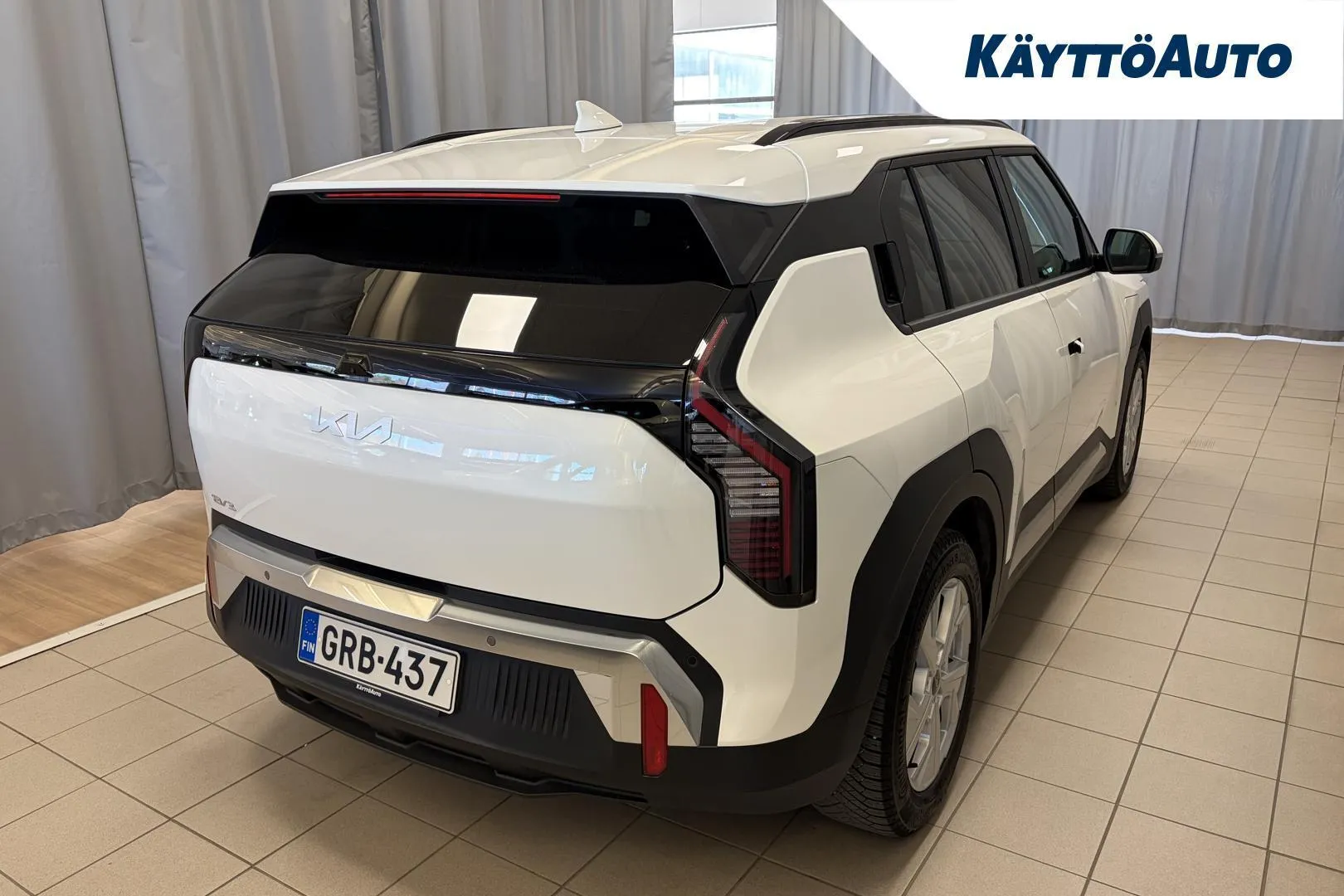 Kia EV3 GRB-437 carousel image