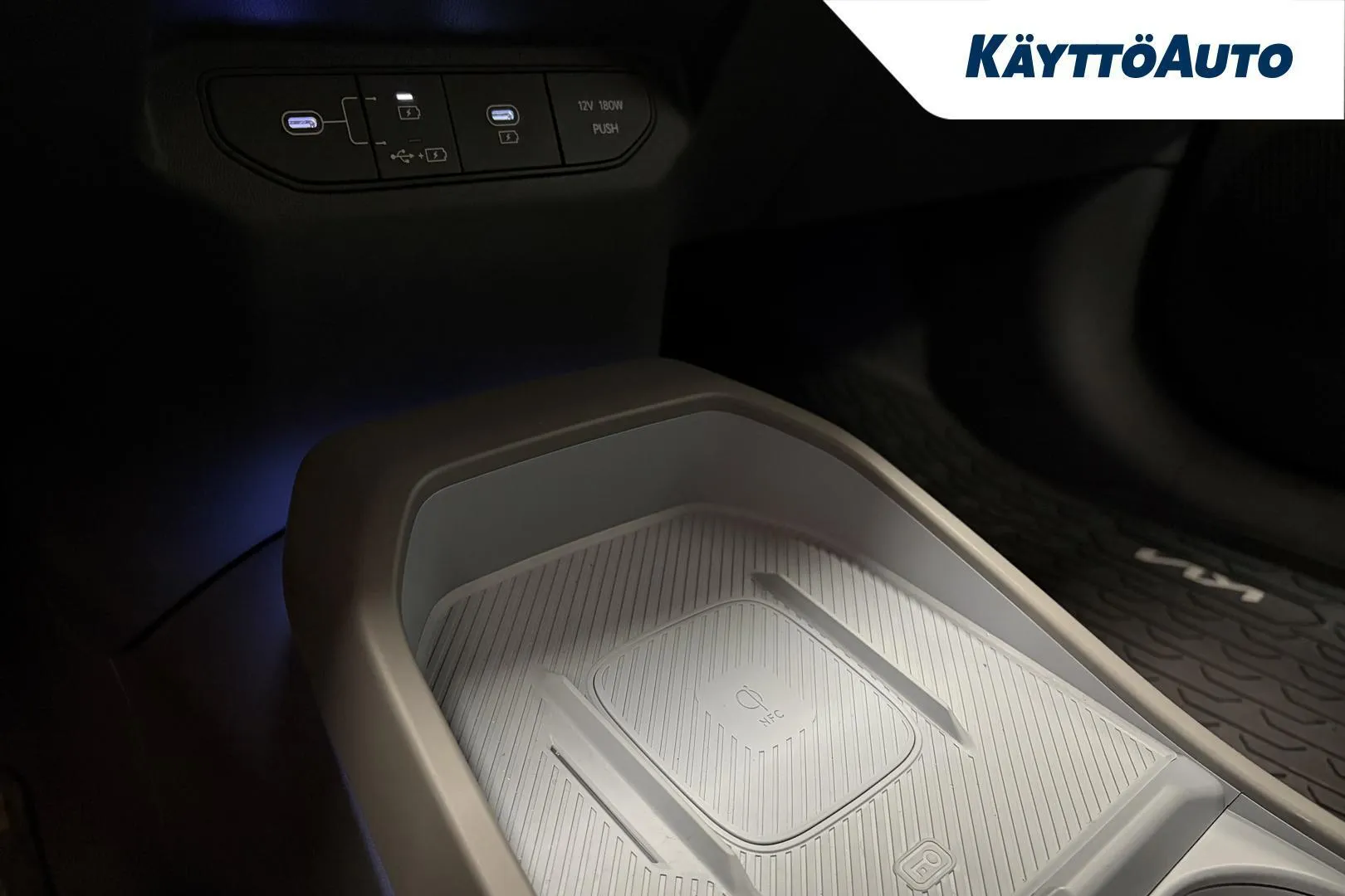 Kia EV3 GRB-437 carousel image