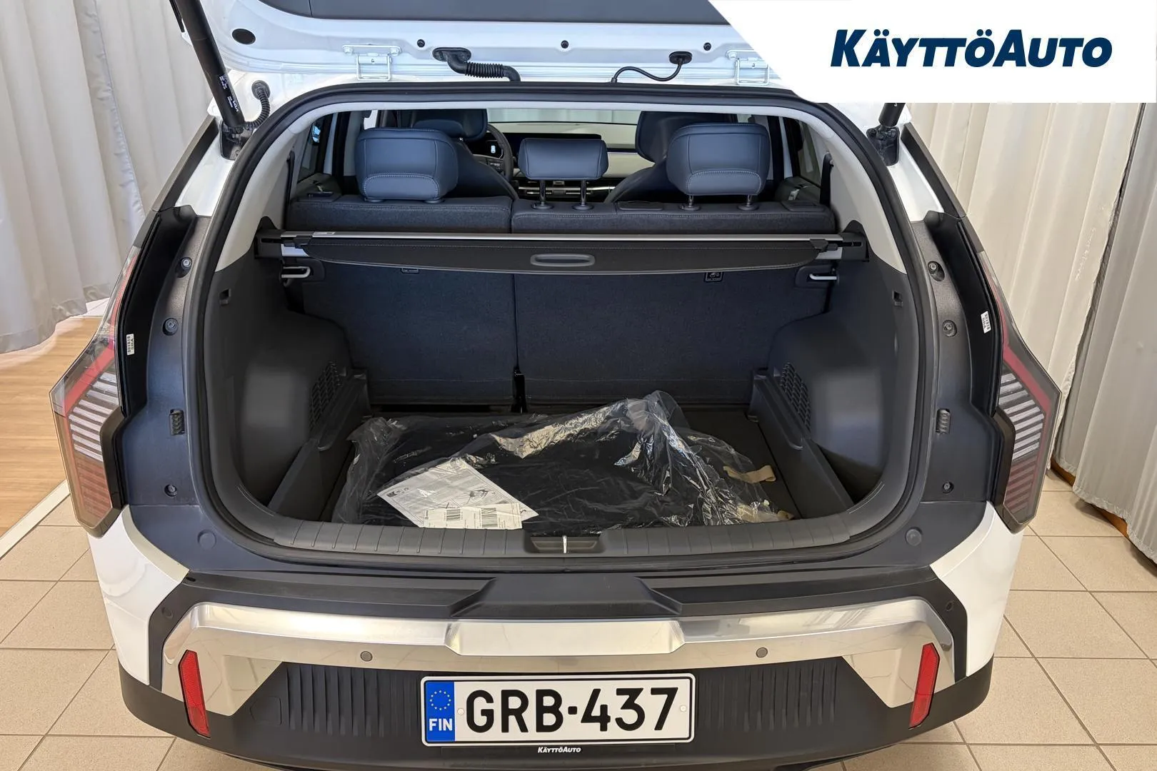 Kia EV3 GRB-437 carousel image