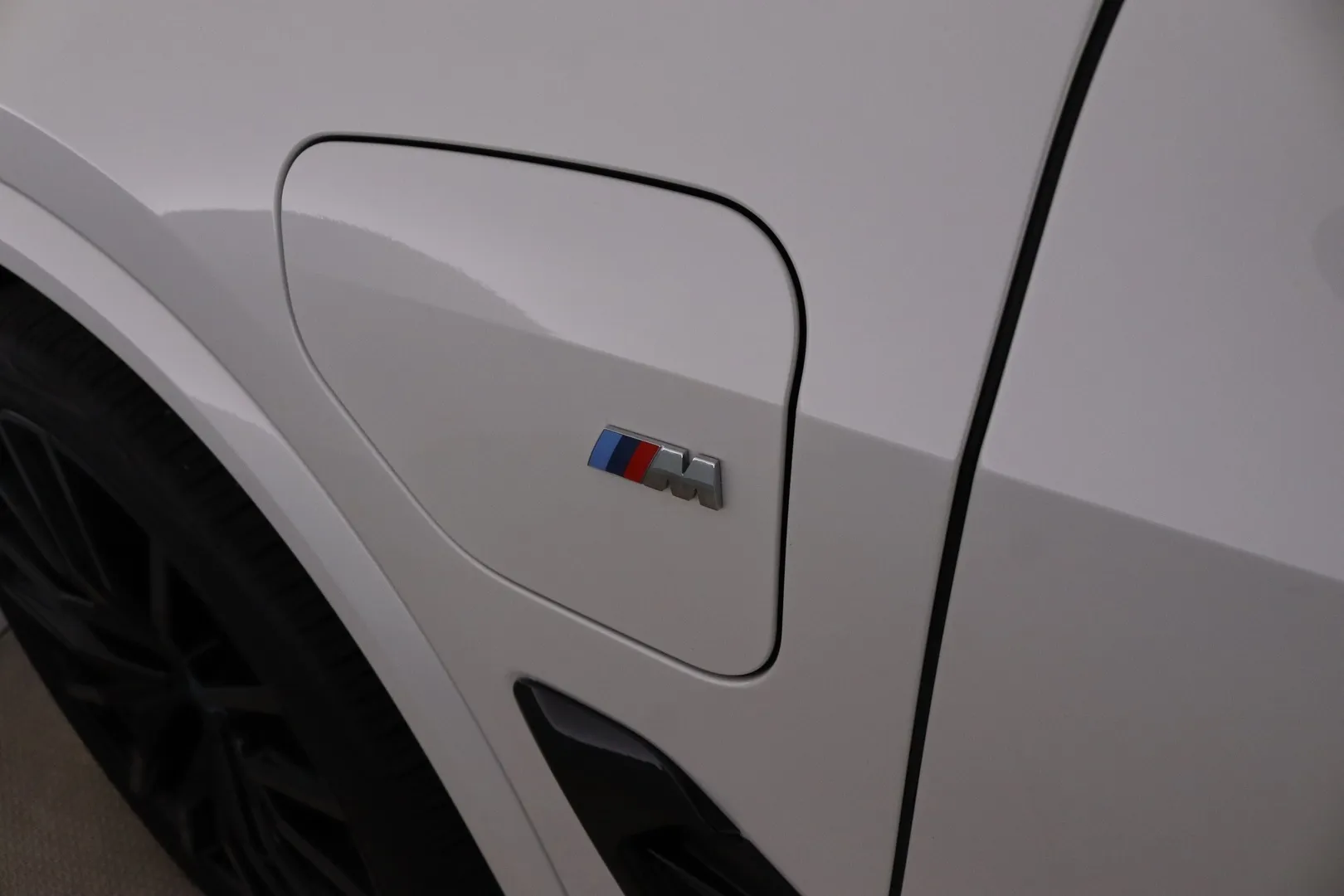 BMW X5 ISH-941 carousel image