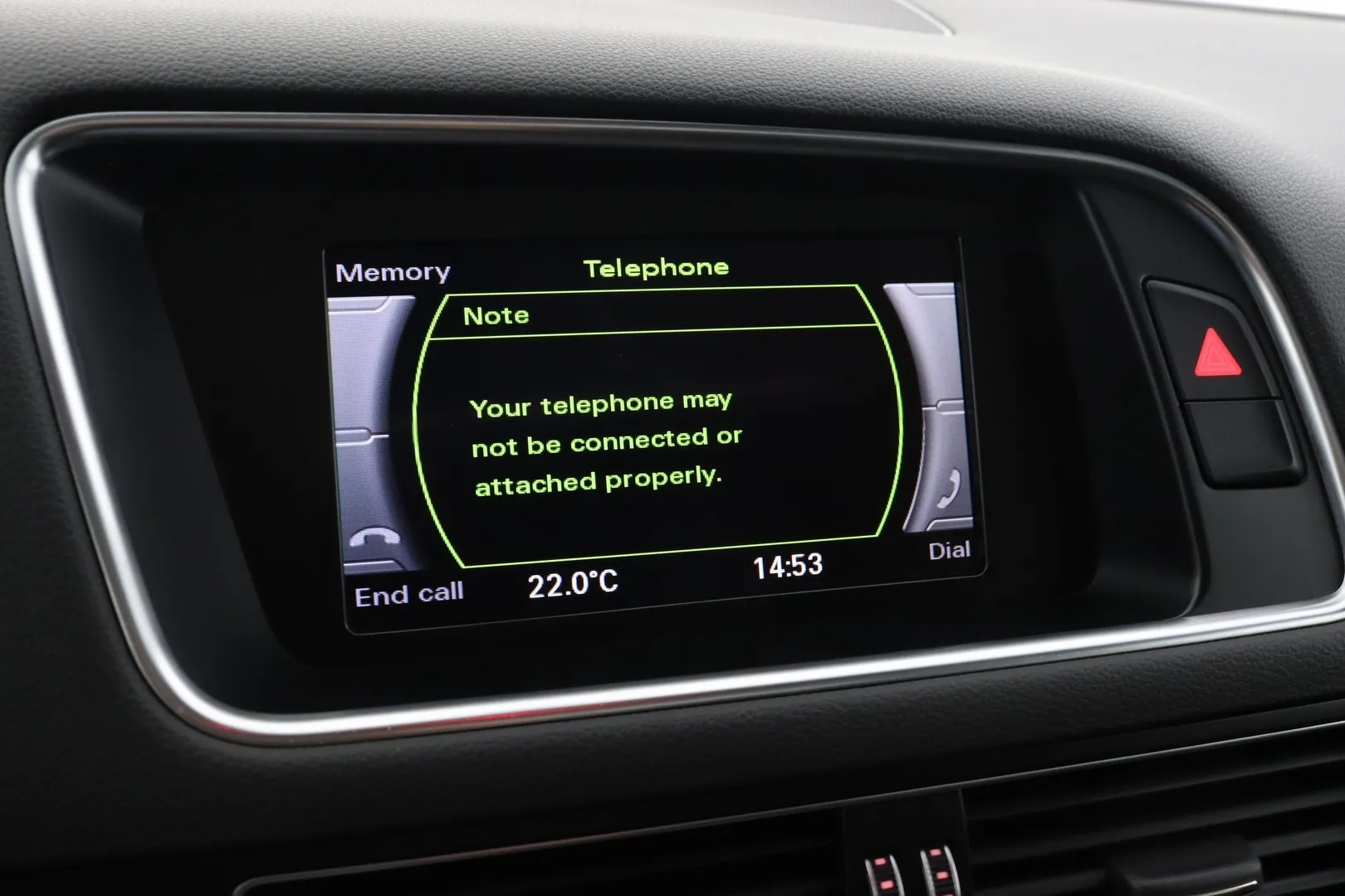 Audi Q5 RUE-689 carousel image