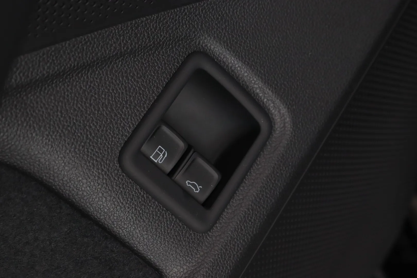 Volkswagen Passat LST-298 carousel image