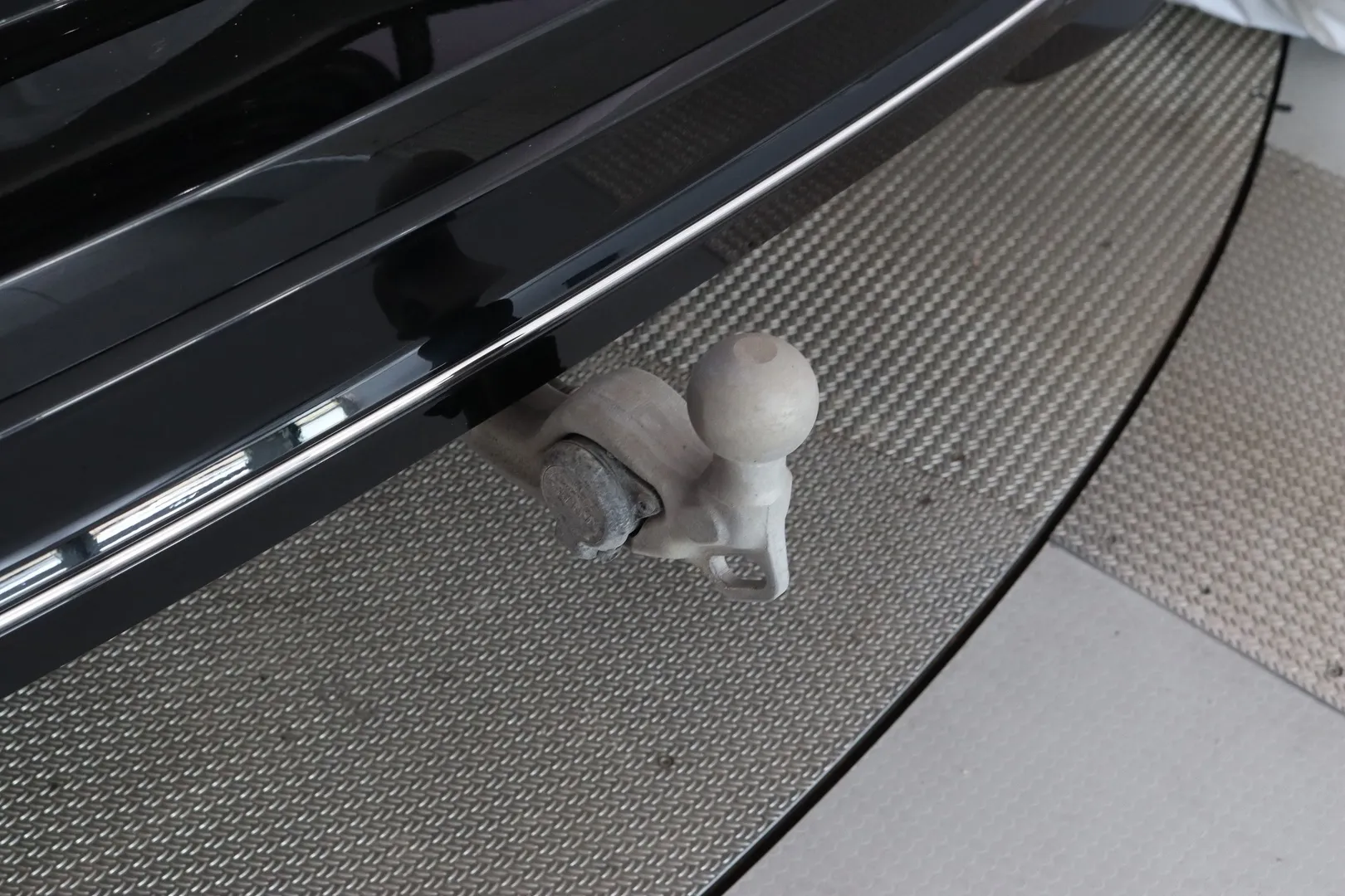 Volkswagen Passat LST-298 carousel image