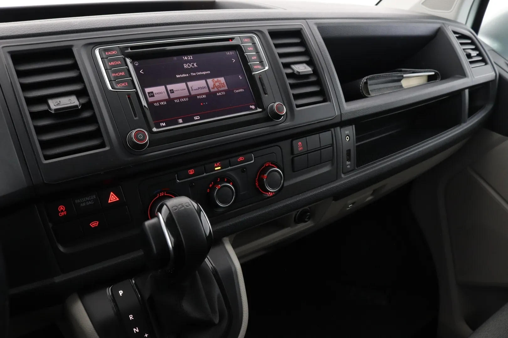 Volkswagen Transporter CMI-701 carousel image