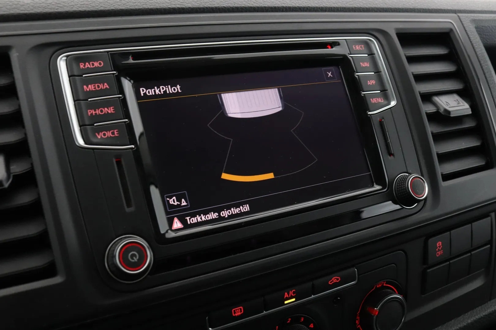 Volkswagen Transporter CMI-701 carousel image