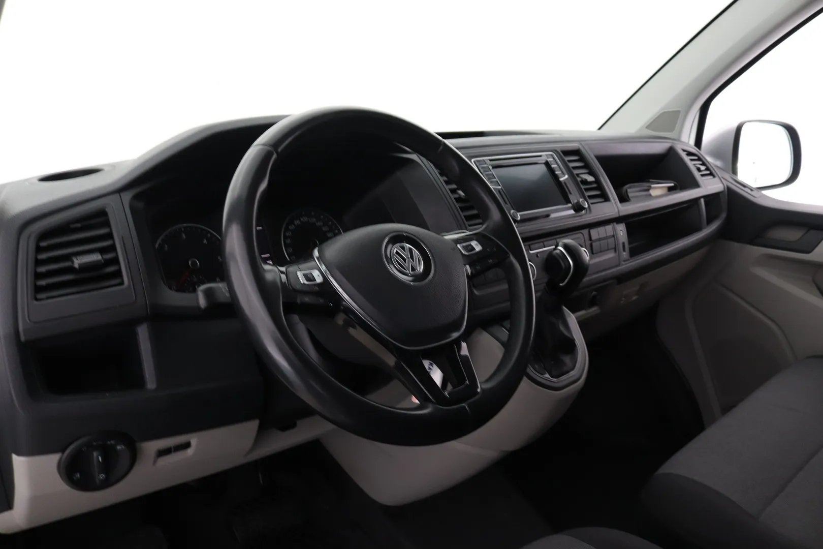 Volkswagen Transporter CMI-701 carousel image